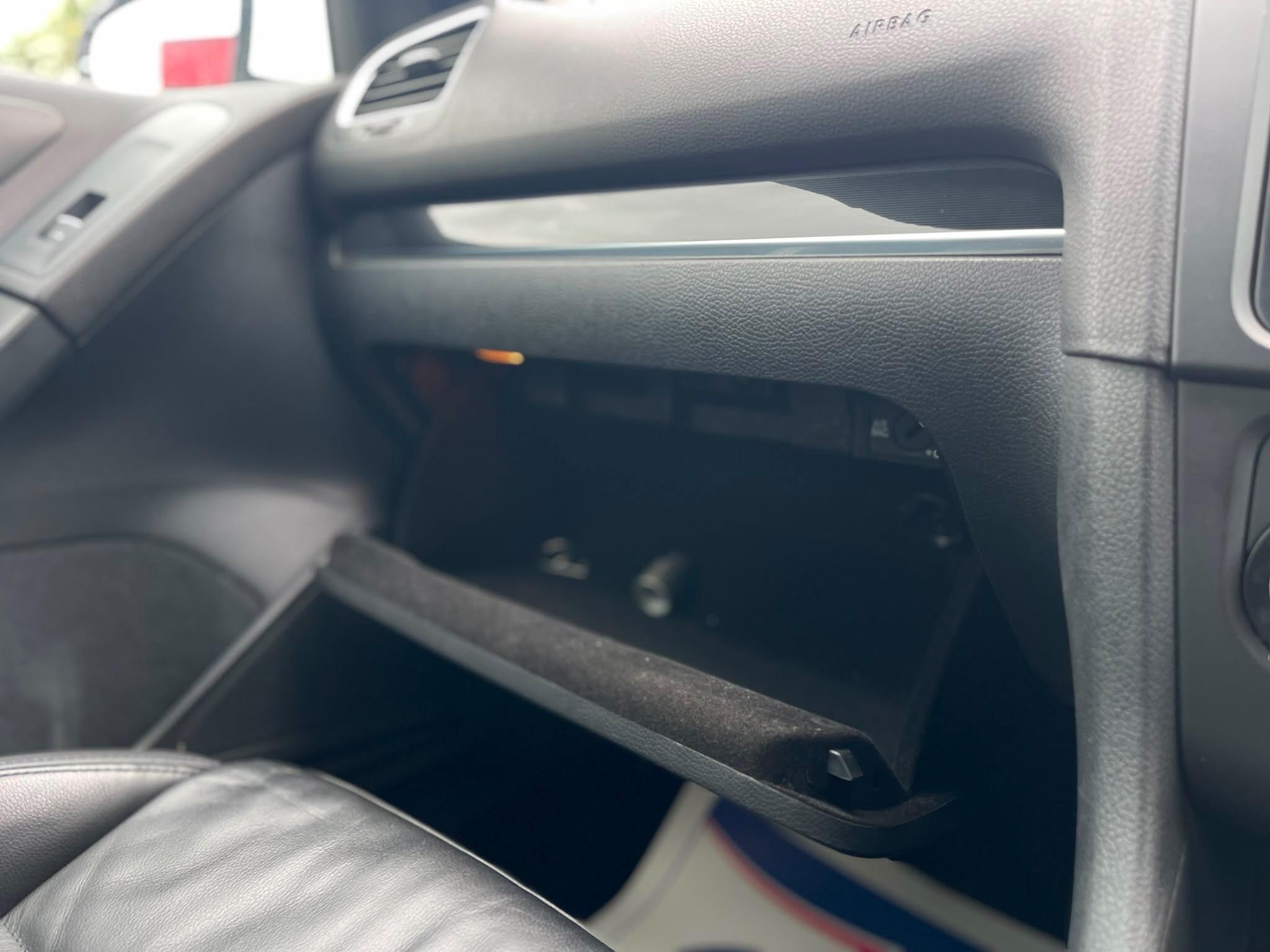 Volkswagen Golf - Image 19