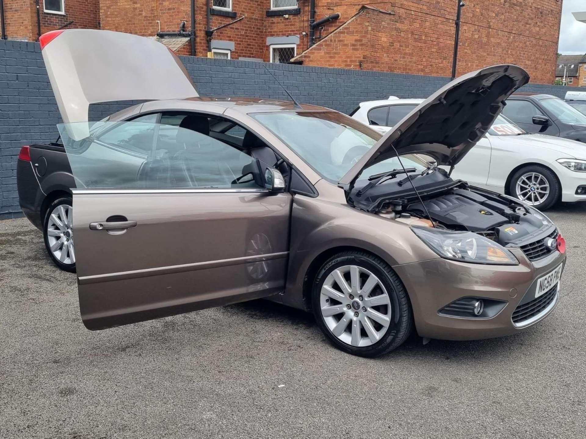 Ford Focus - Image 10