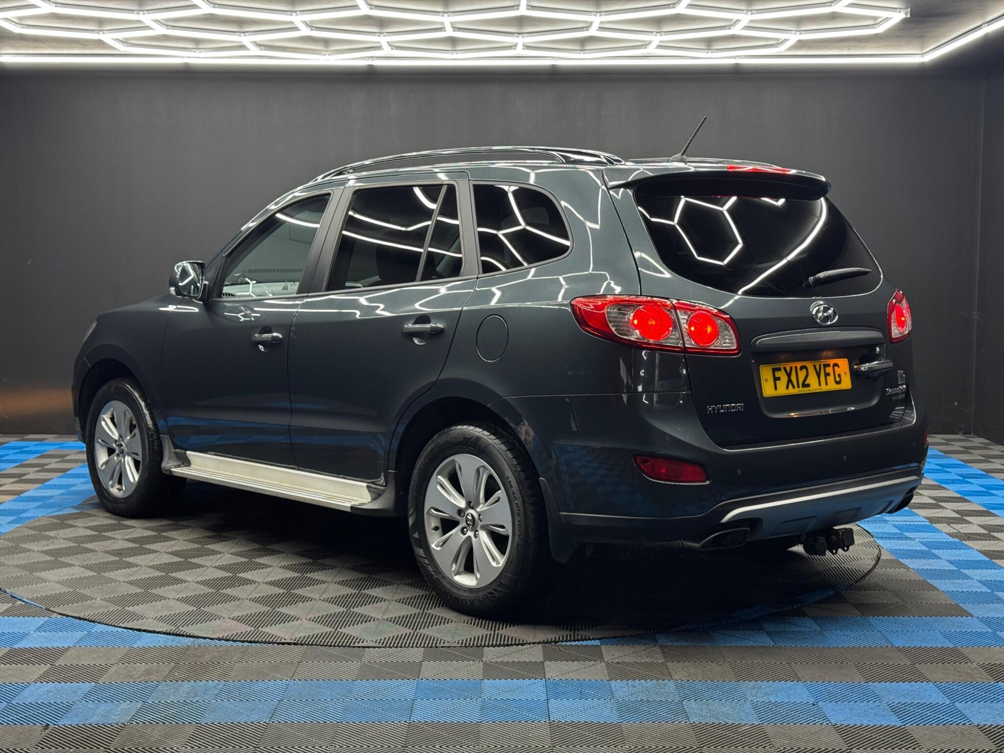 Hyundai Santa Fe - Image 7