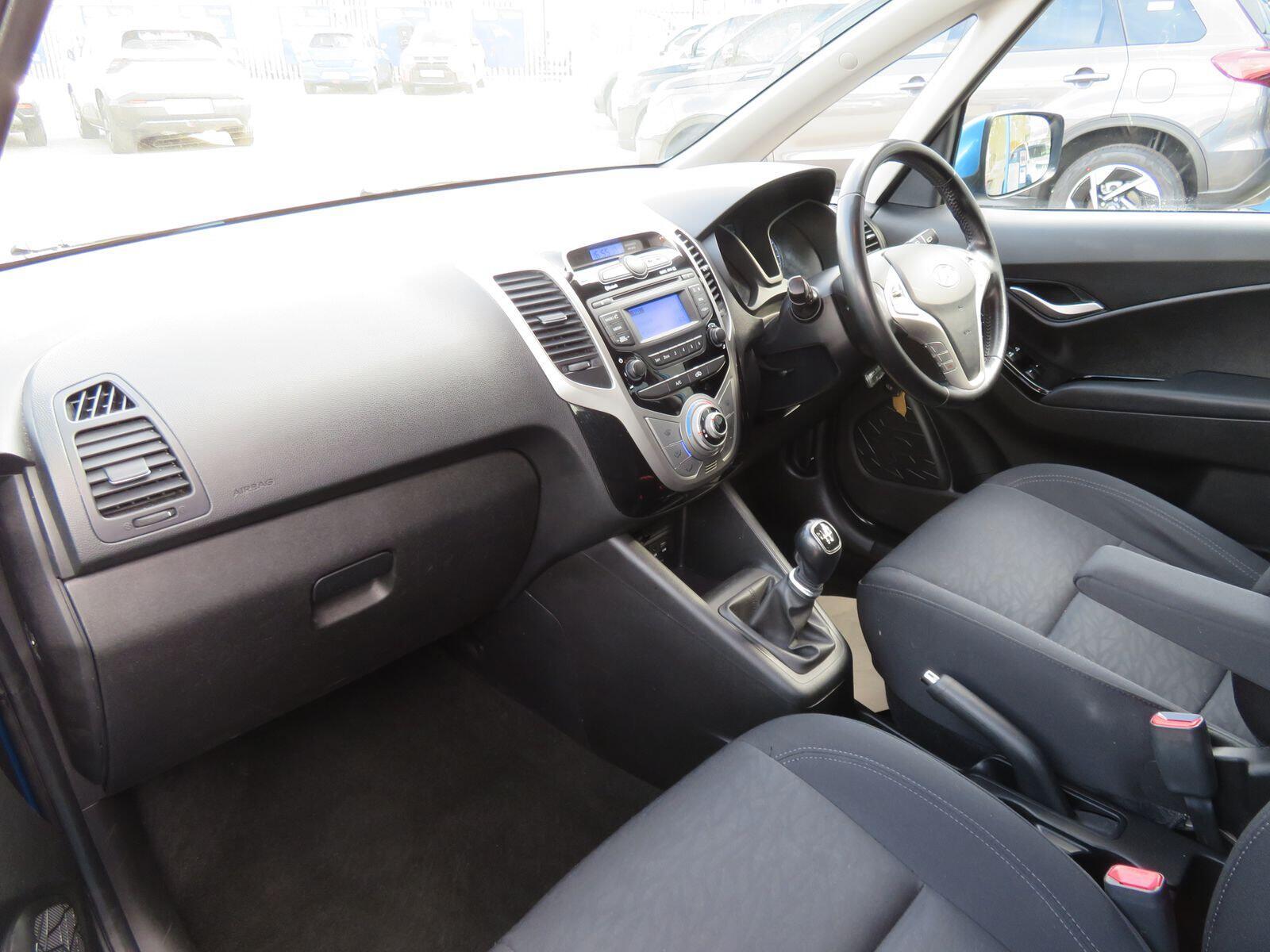 Hyundai ix20 - Image 16