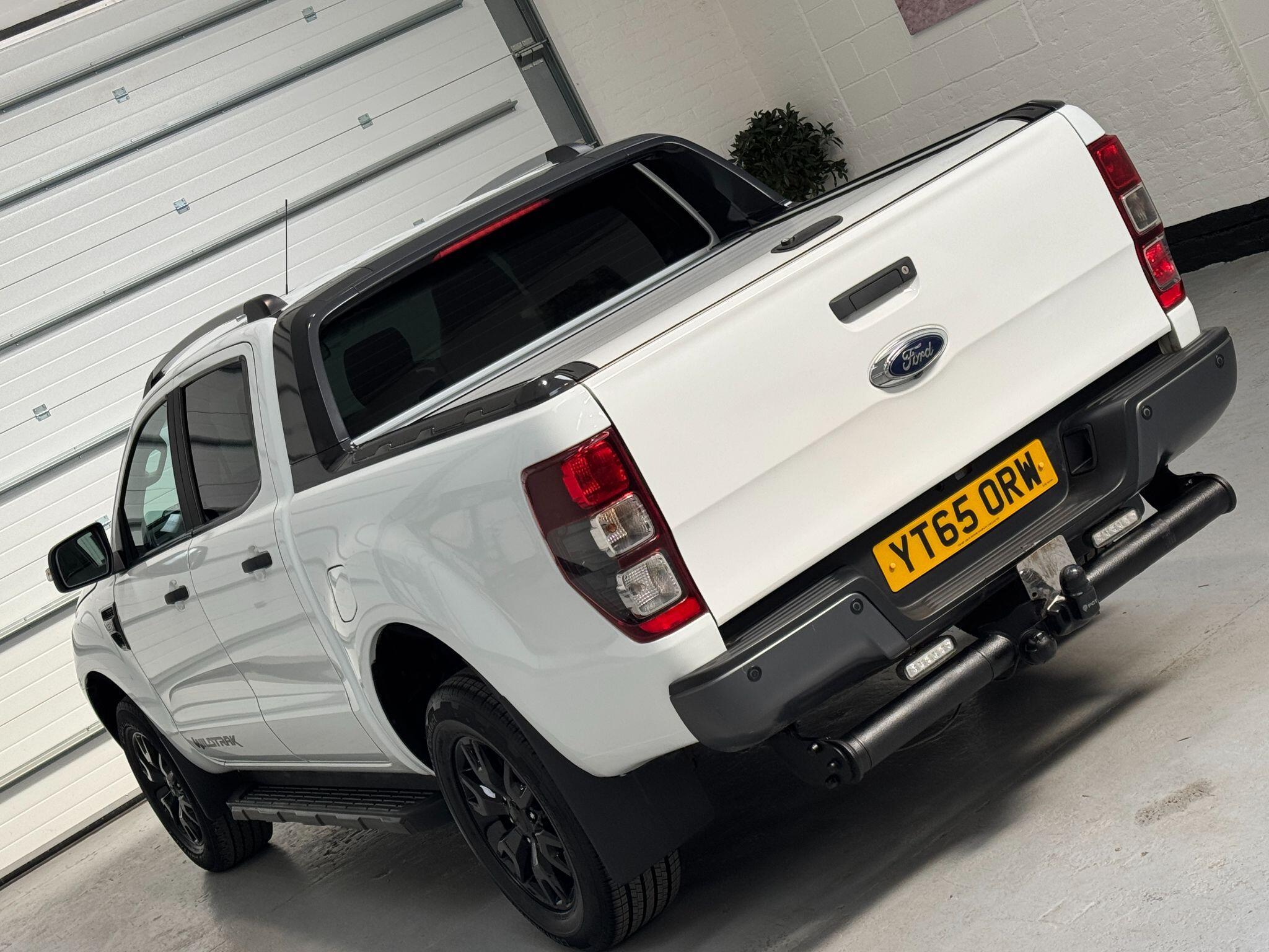 Ford Ranger - Image 32