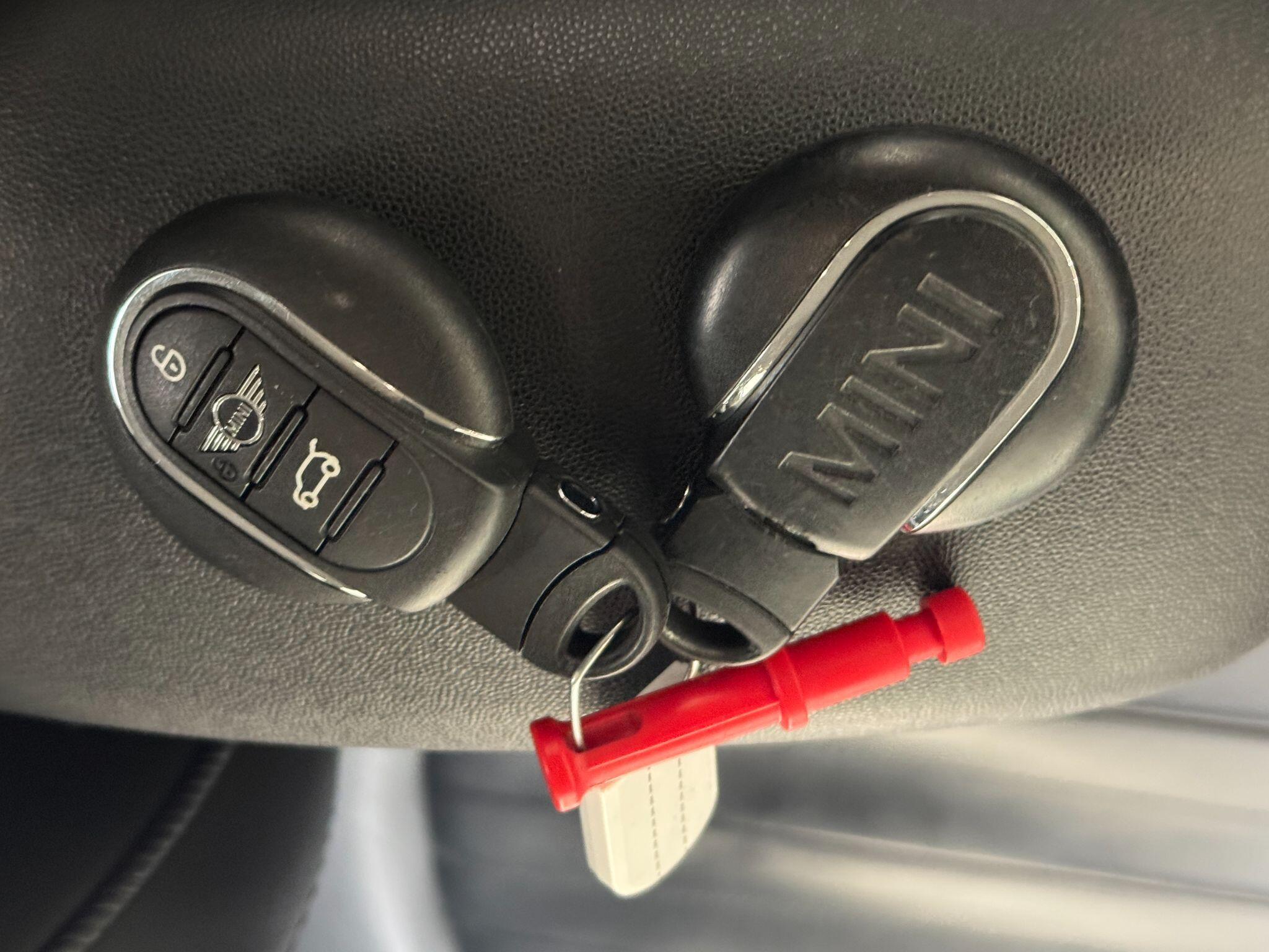 MINI Hatch - Image 54