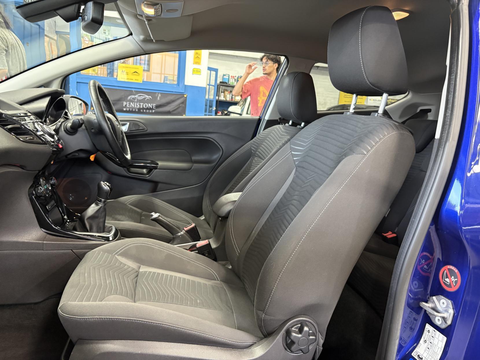 Ford Fiesta - Image 20