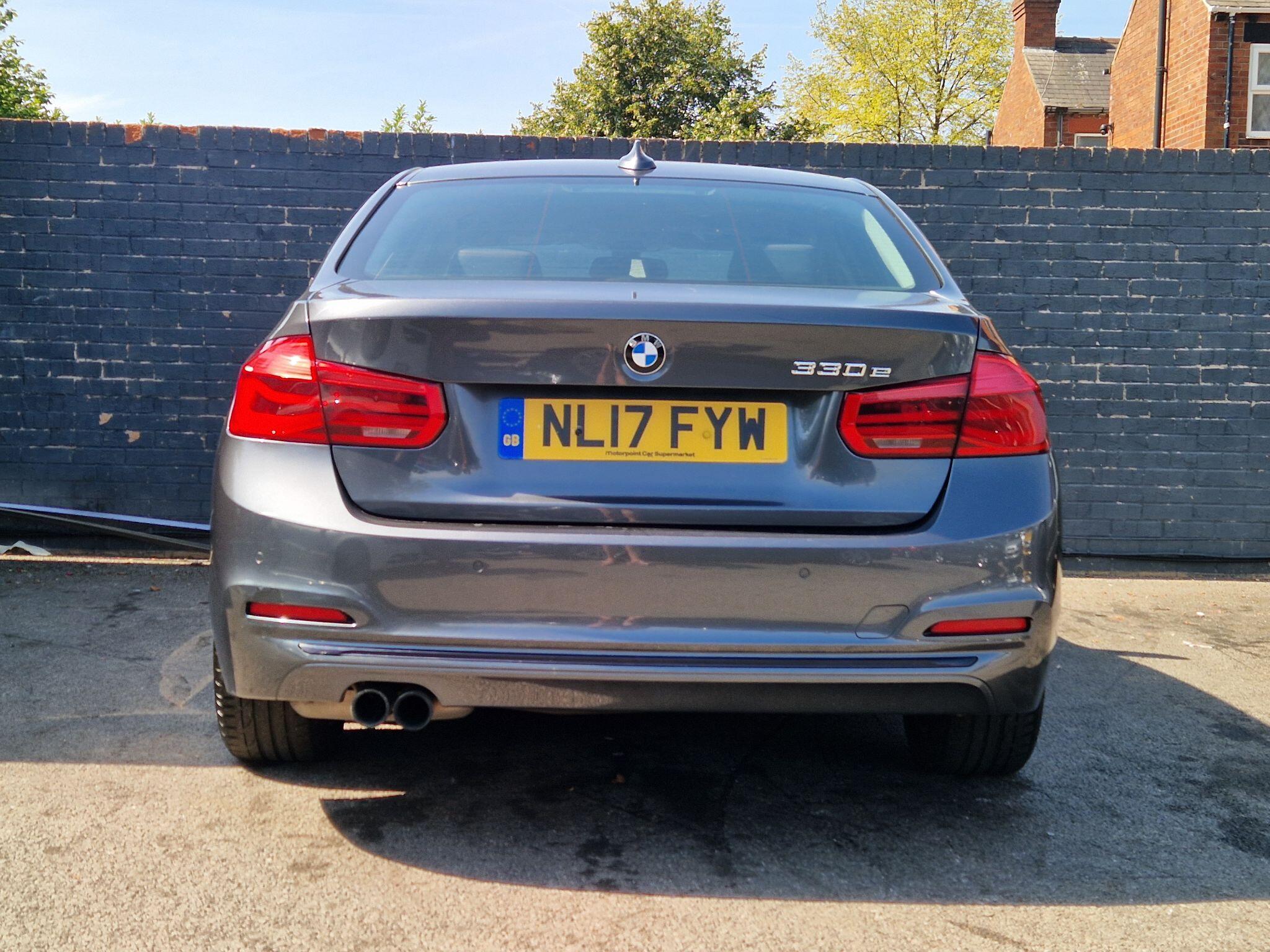 BMW 3 Series - Image 2