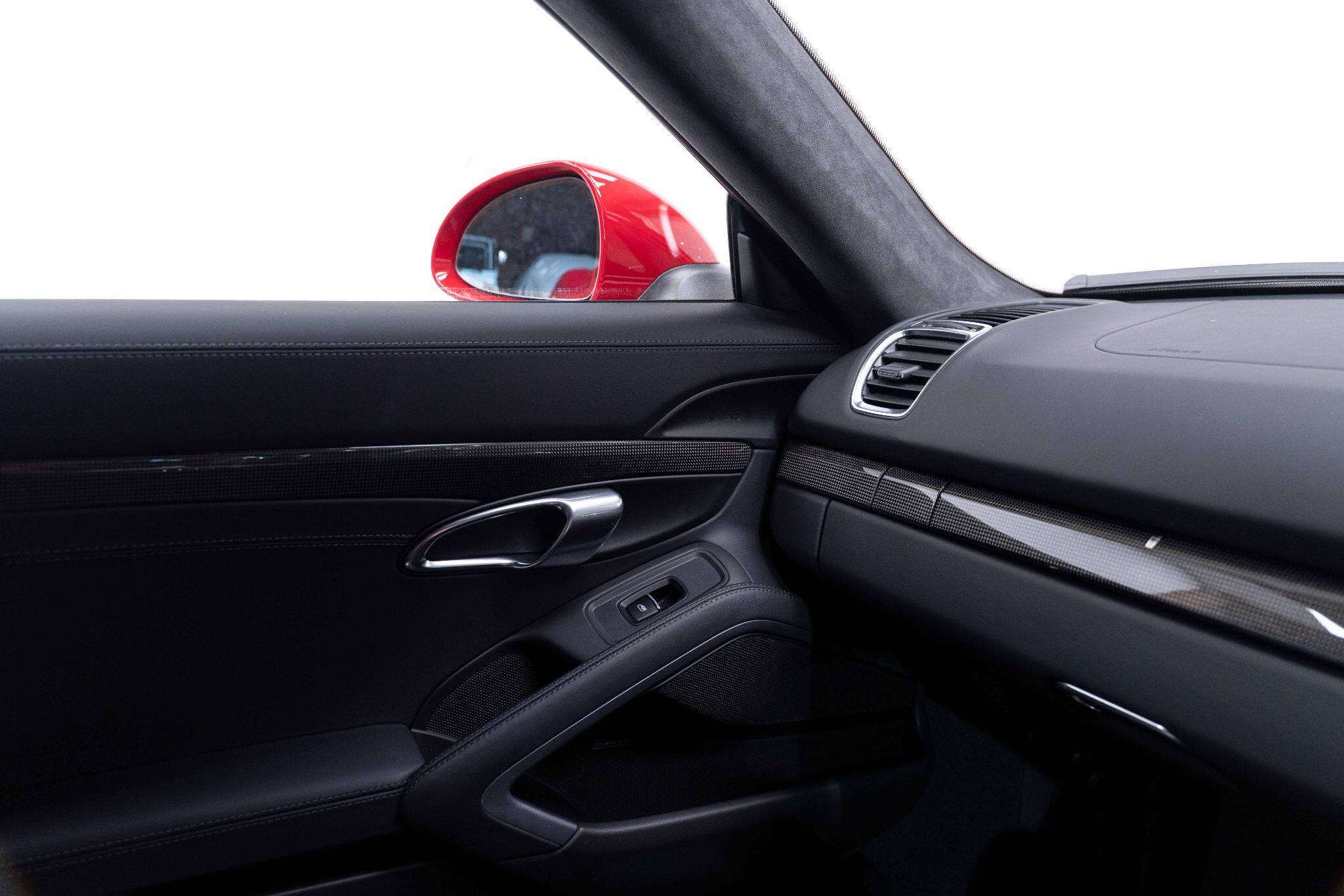 Porsche Cayman - Image 7
