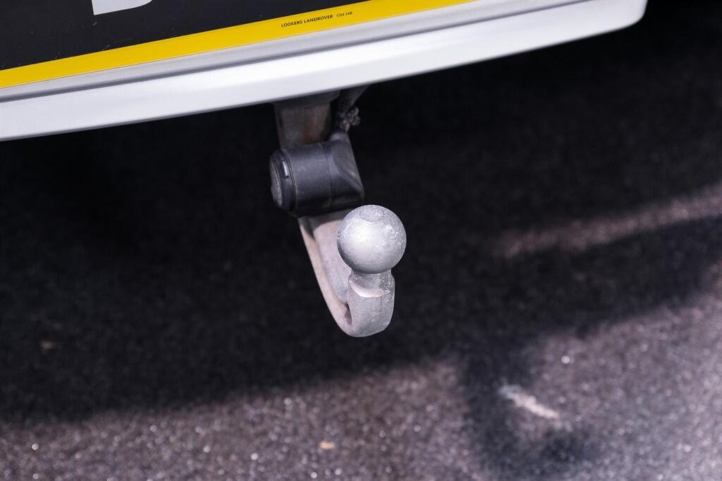 Land Rover Defender 110 - Image 35