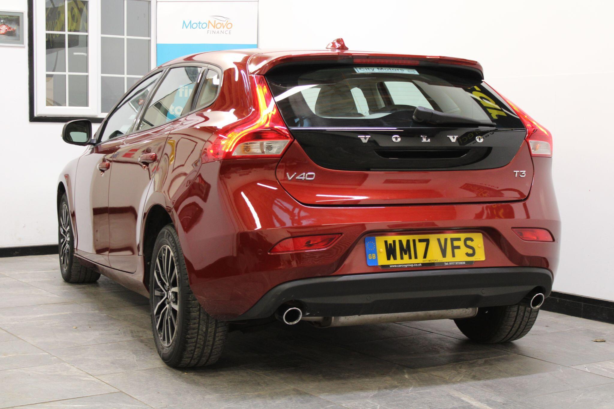 Volvo V40 - Image 17