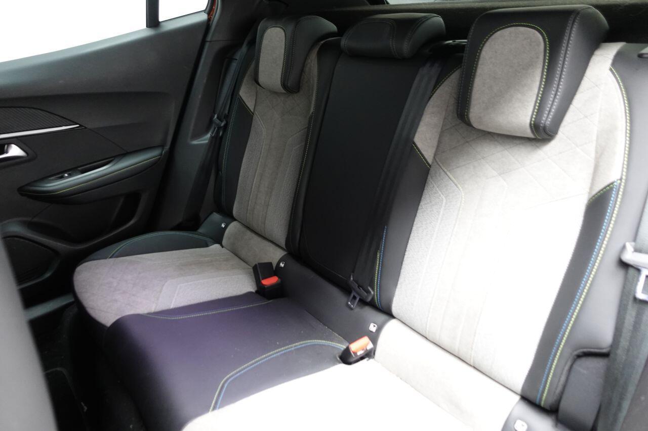 Peugeot E-2008 - Image 20