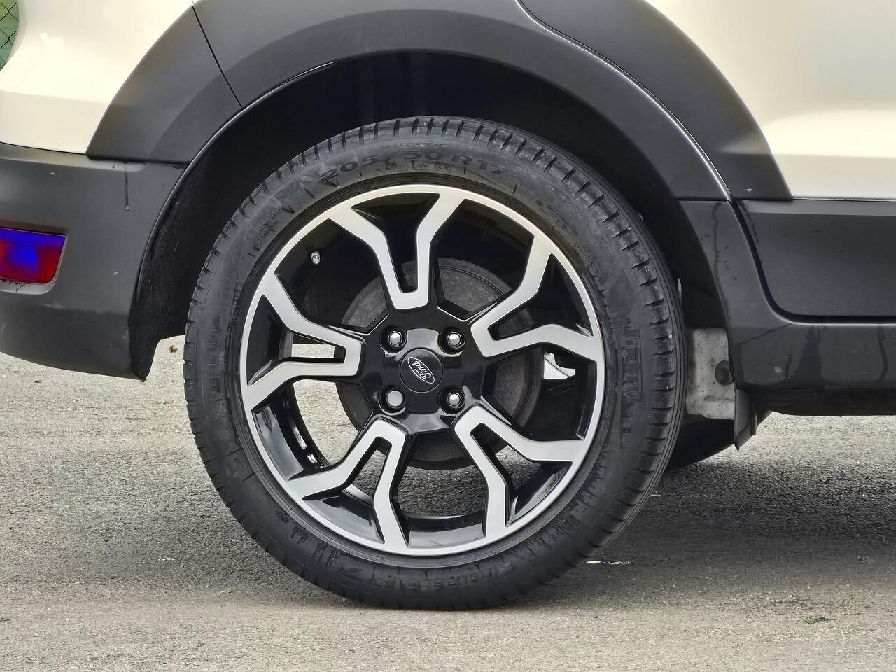 Ford Ecosport - Image 15