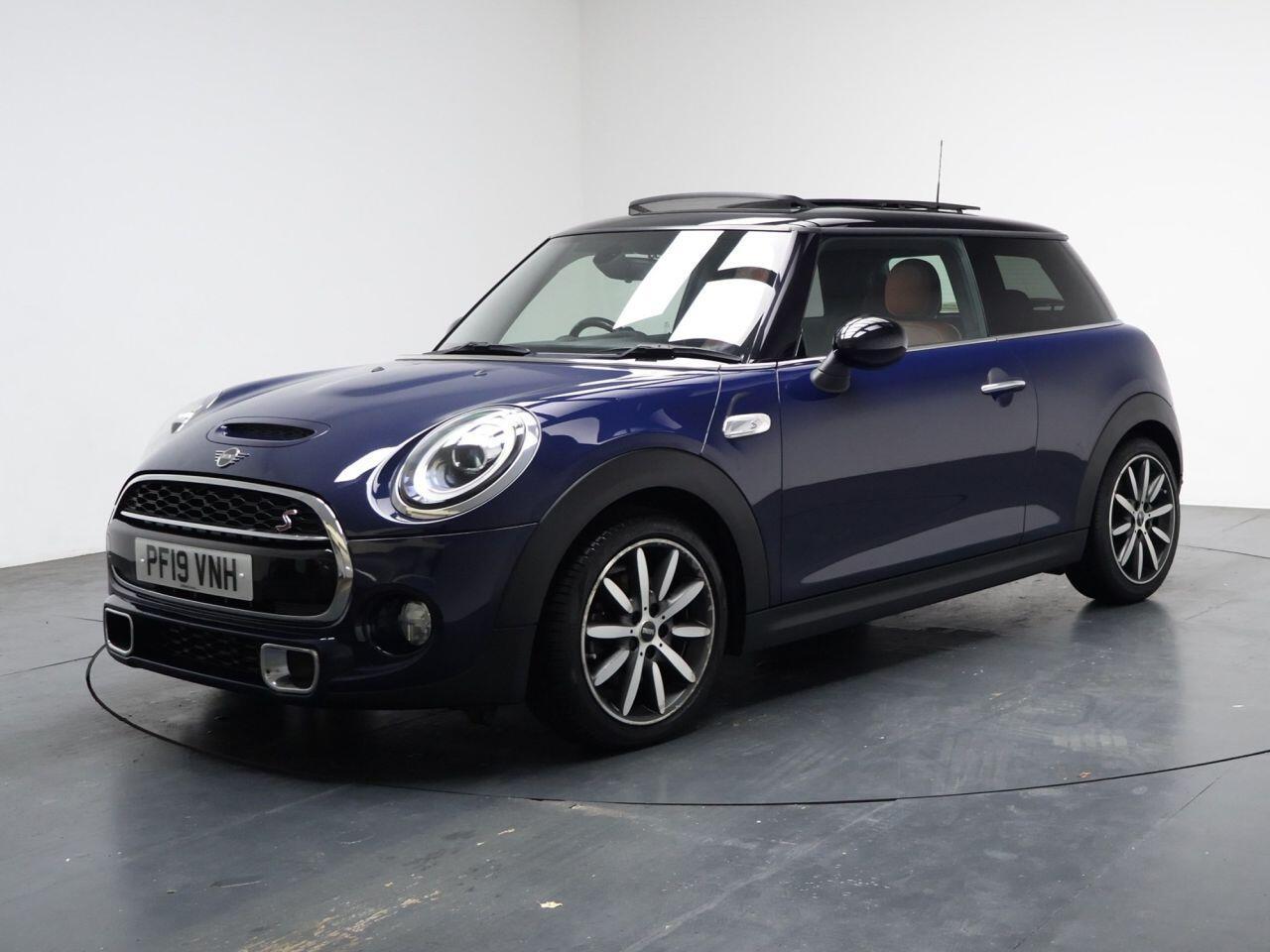 MINI Hatch - Image 6