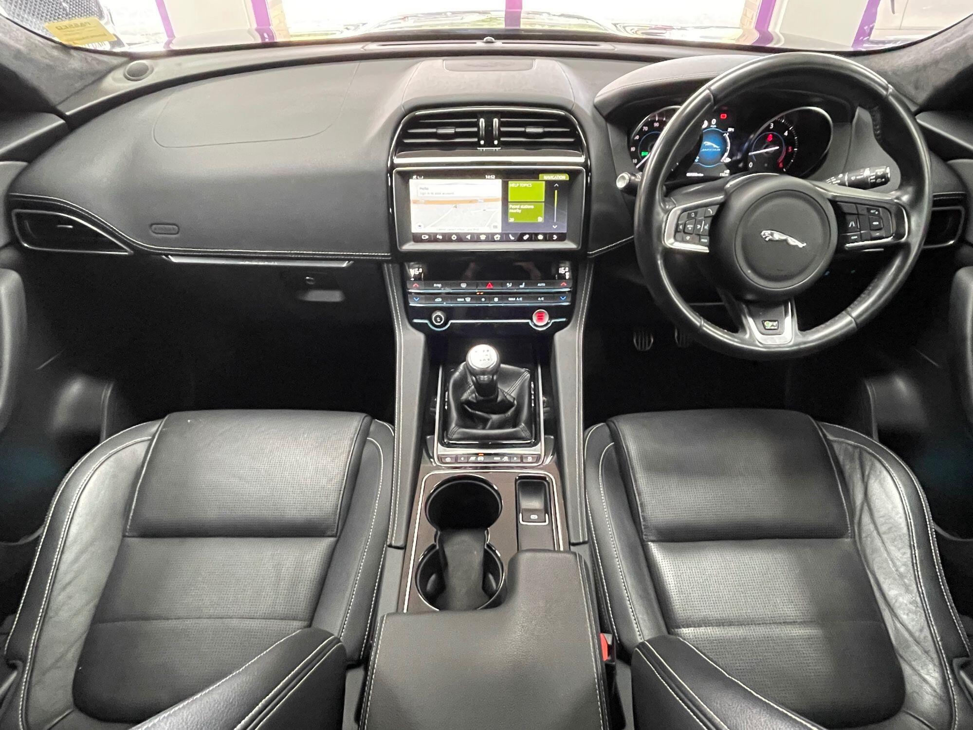 Jaguar F-Pace - Image 2