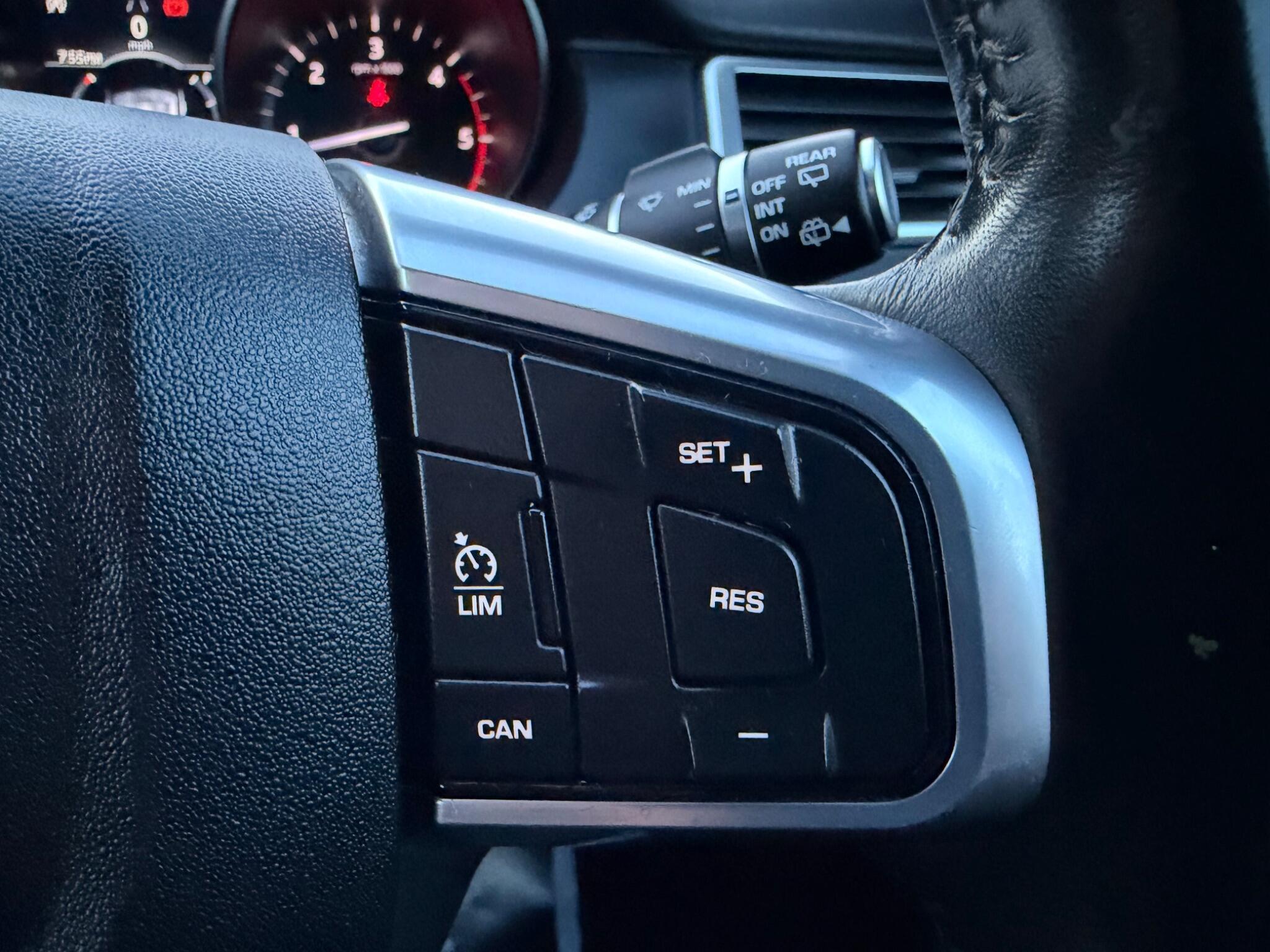 Land Rover DISCOVERY SPORT - Image 48