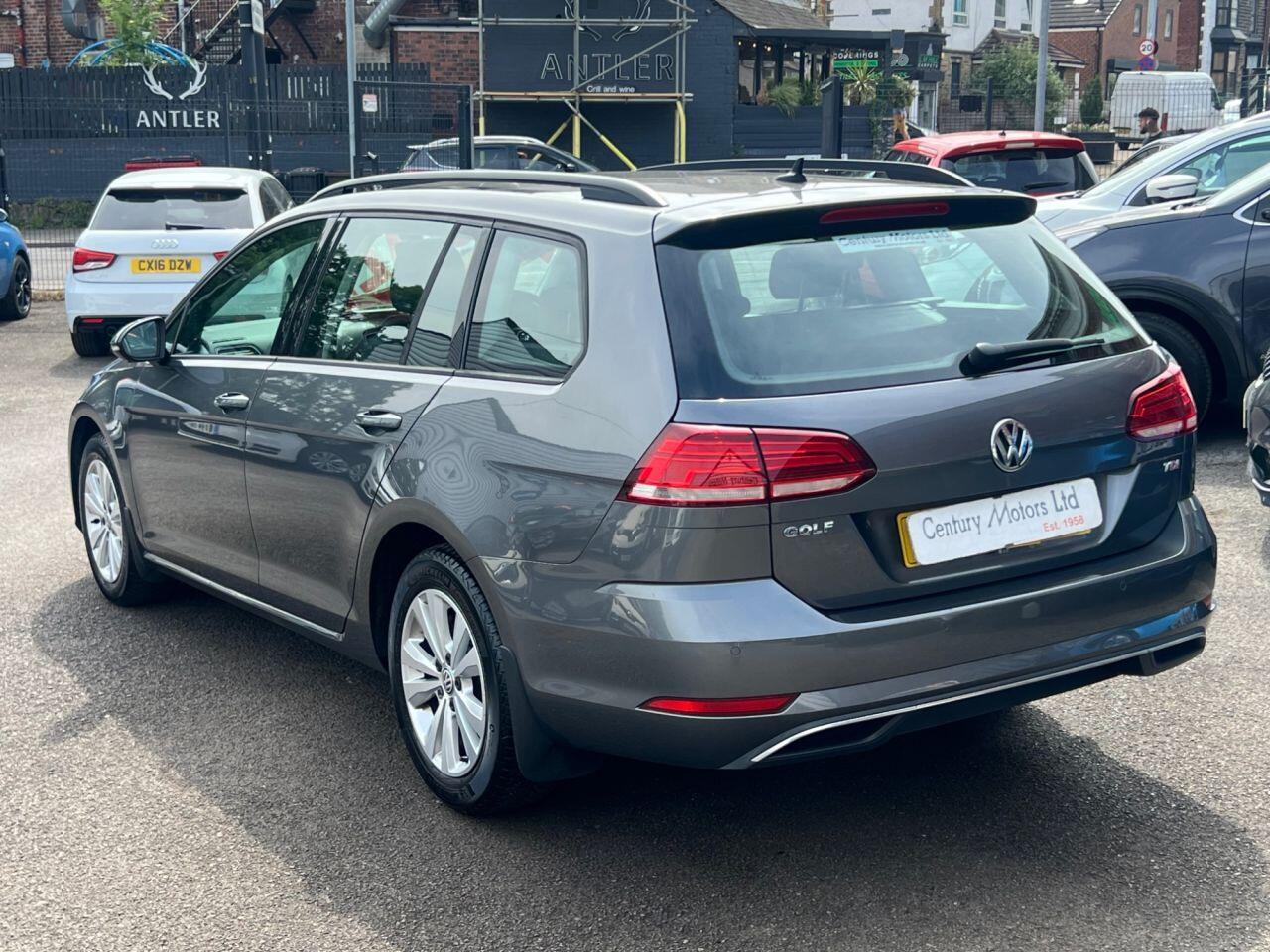 Volkswagen Golf - Image 5