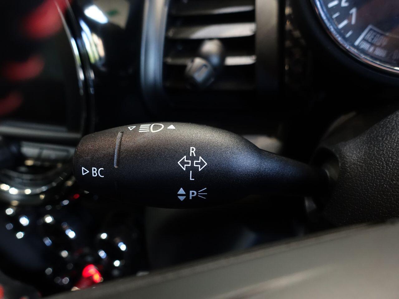 MINI Hatch - Image 15