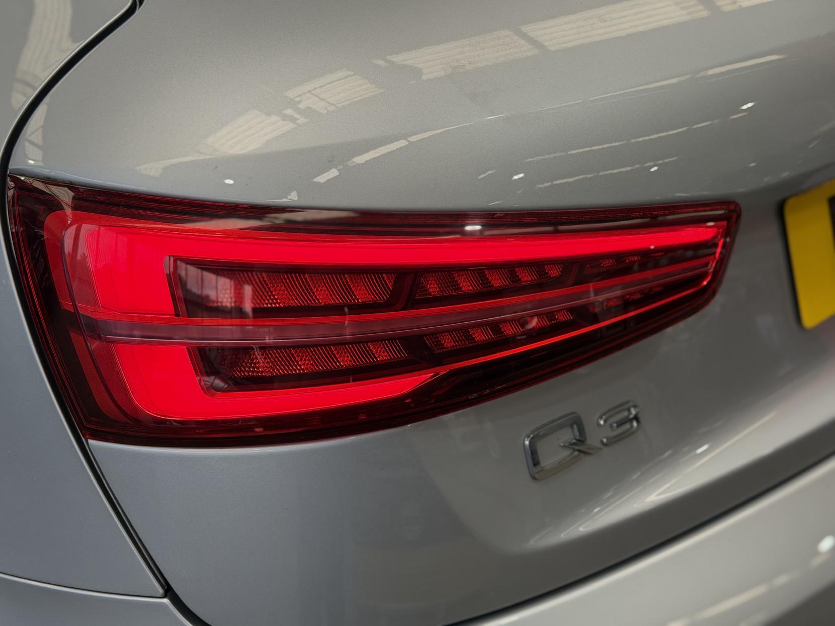 Audi Q3 - Image 10