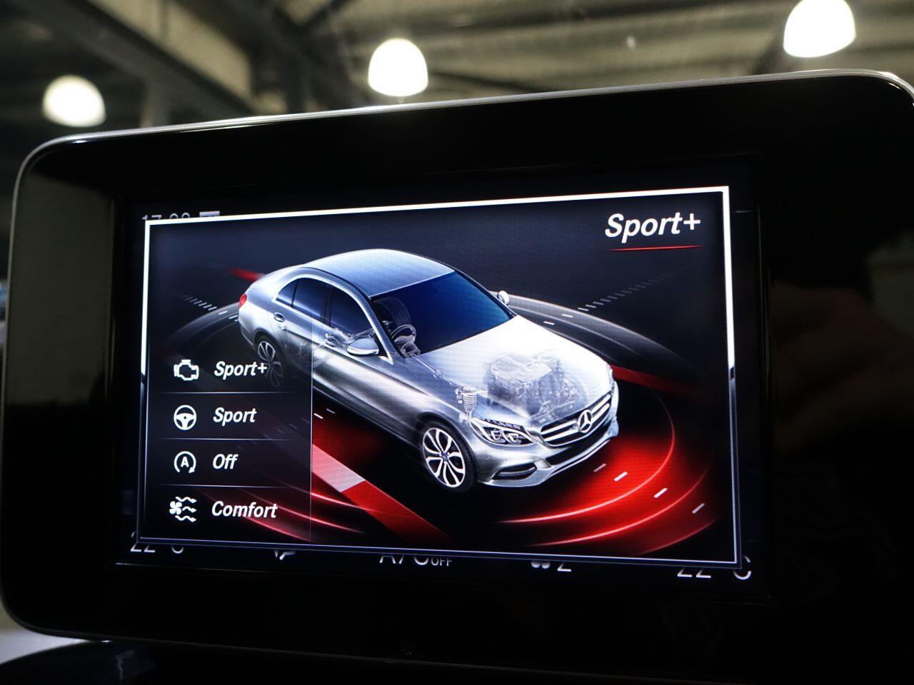 Mercedes C-Class - Image 40