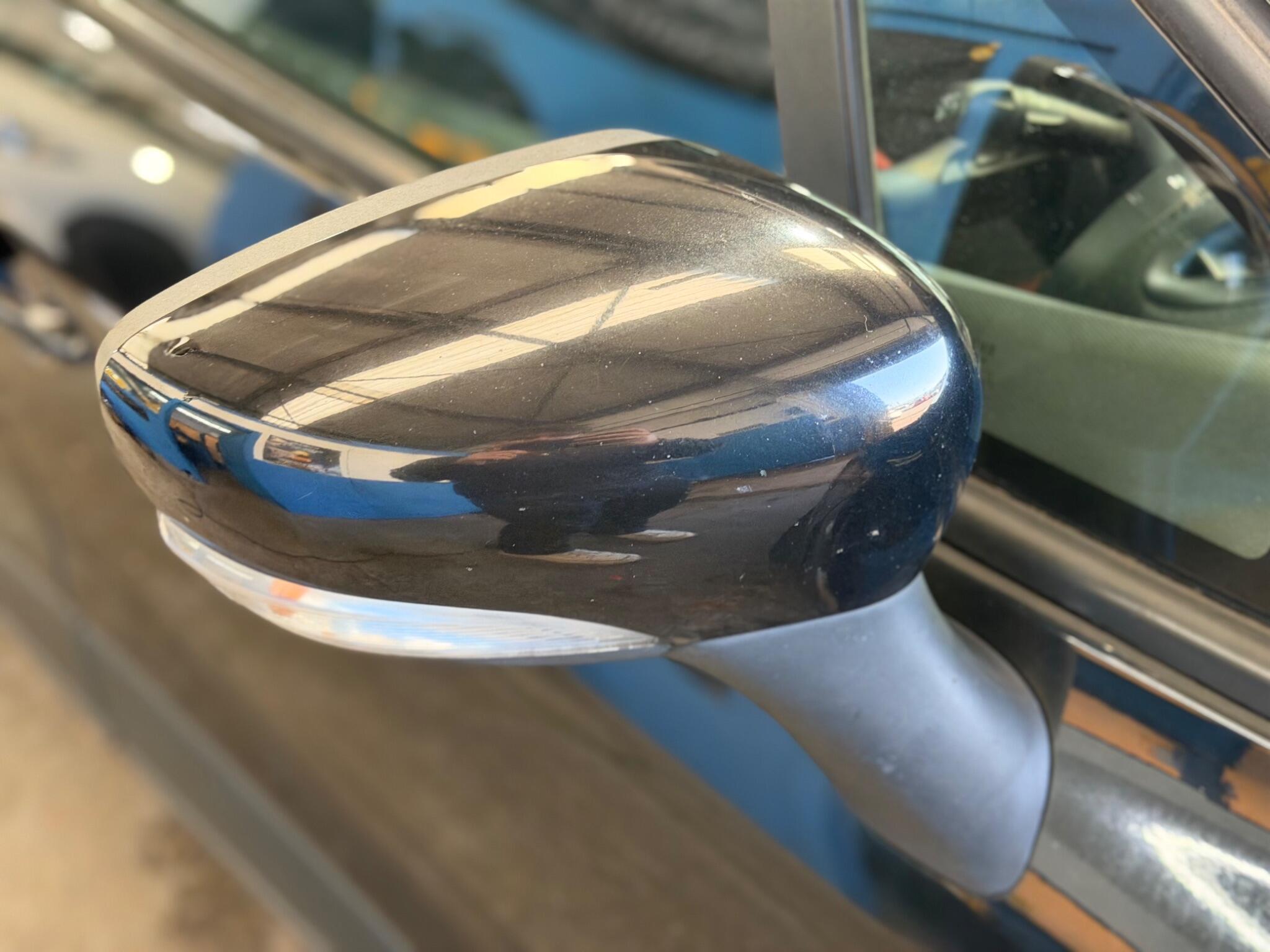 Renault Clio - Image 8