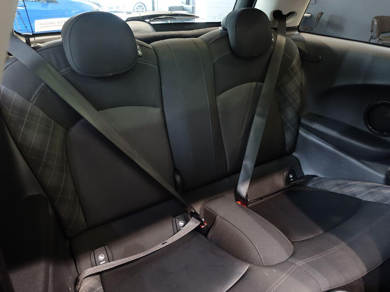 MINI Hatch - Image 16