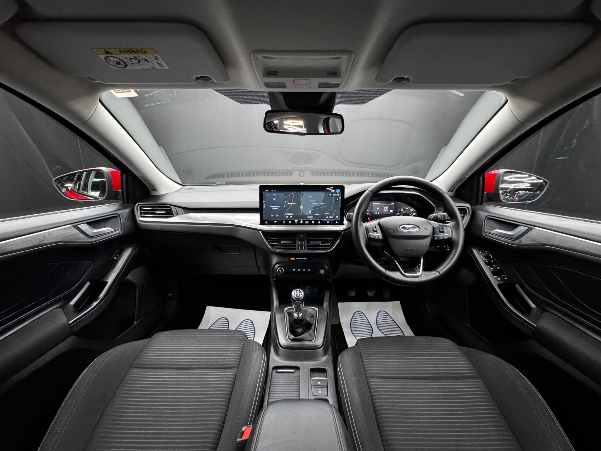 Ford Focus - Image 17