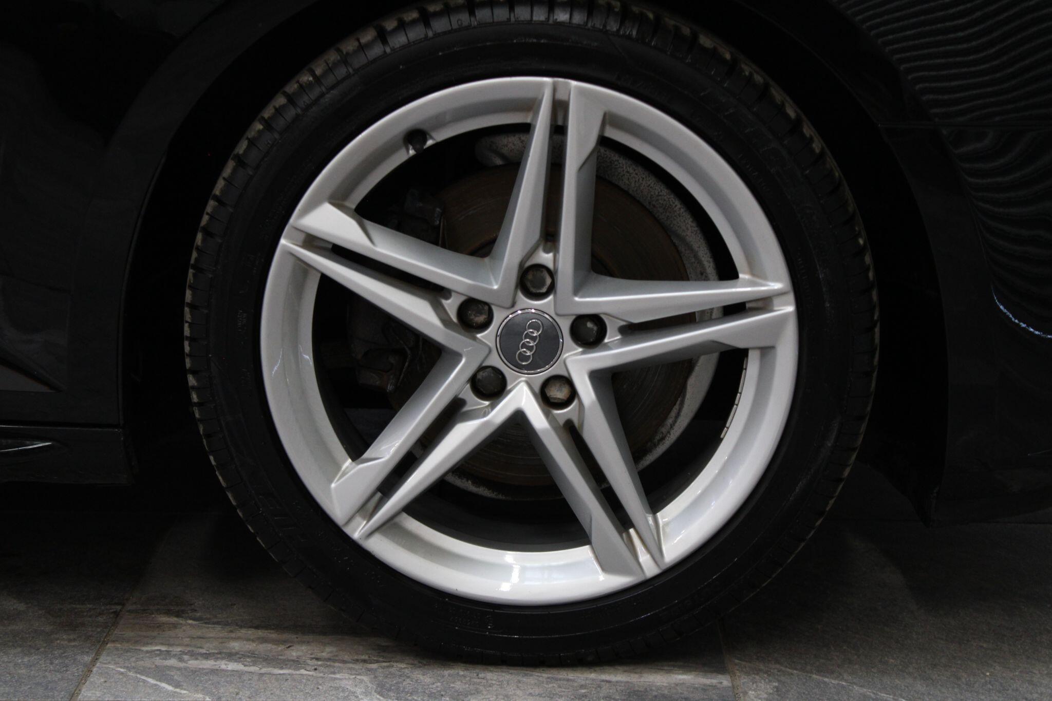 Audi A4 Avant - Image 9