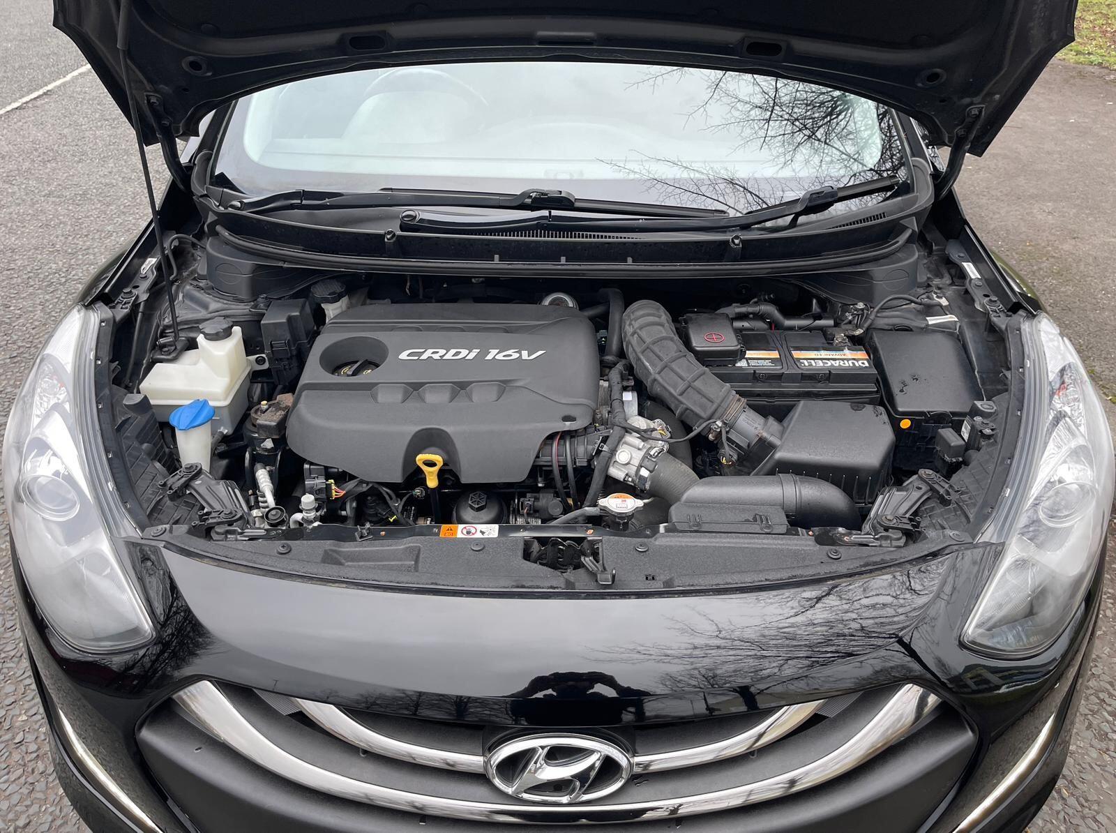 Hyundai i30 - Image 32