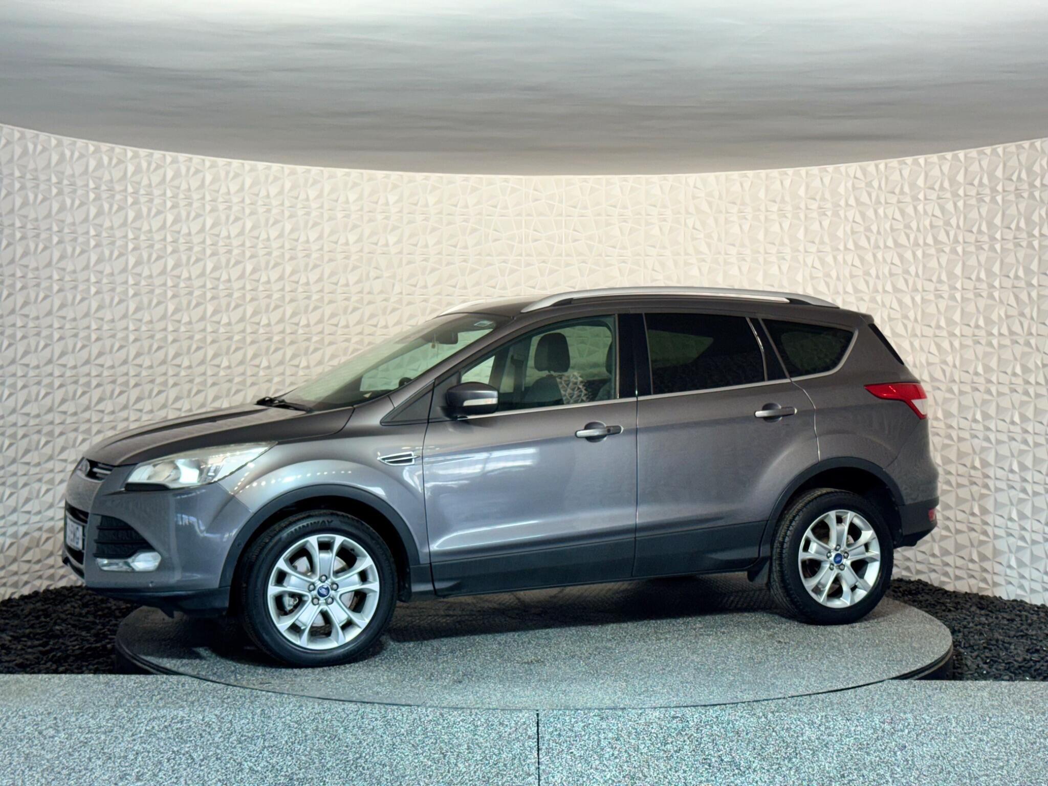 Ford Kuga - Image 18