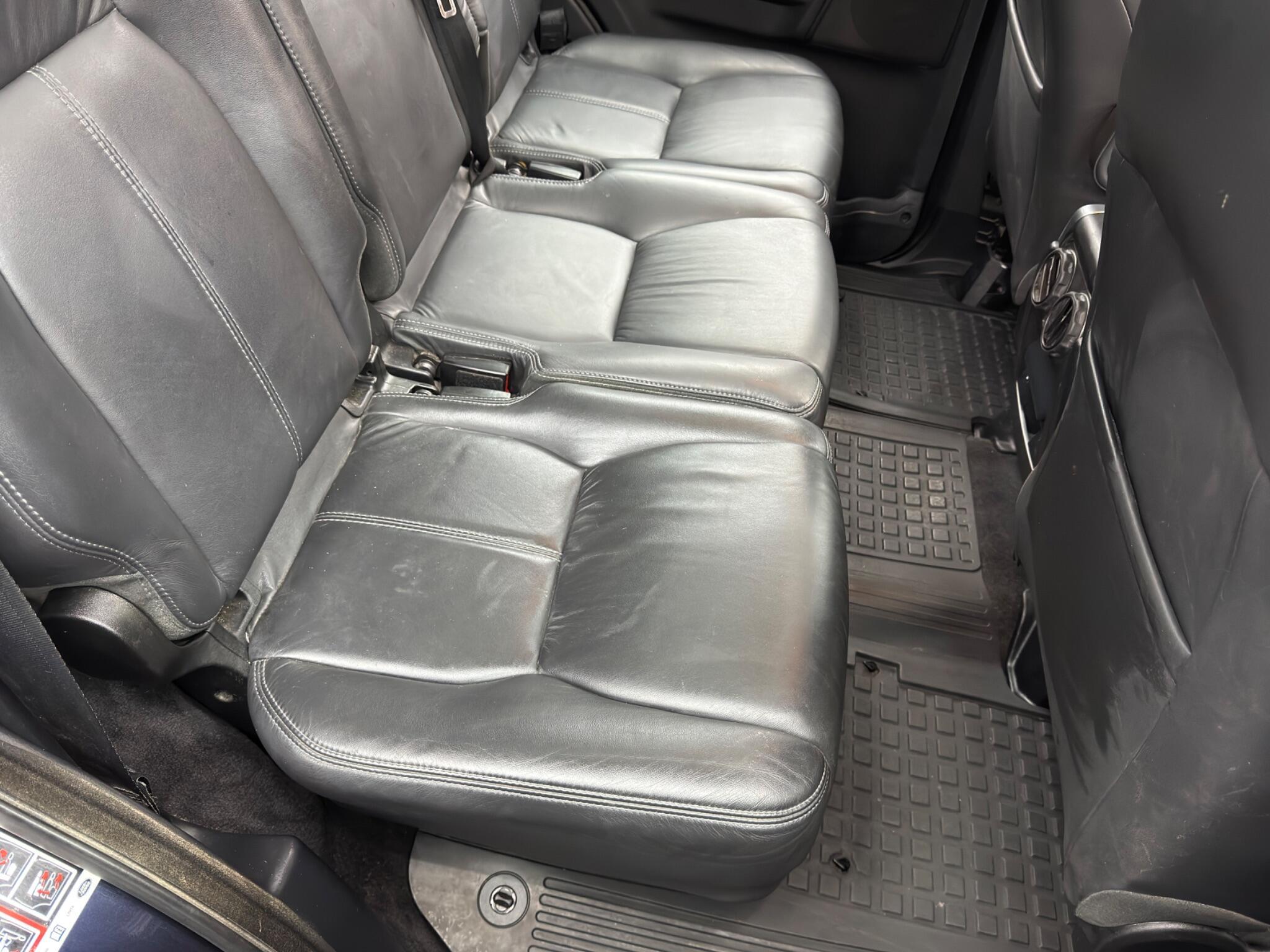 Land Rover DISCOVERY 4 - Image 16