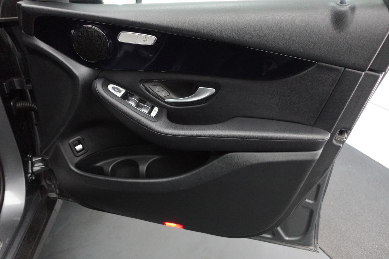 Mercedes GLC - Image 17