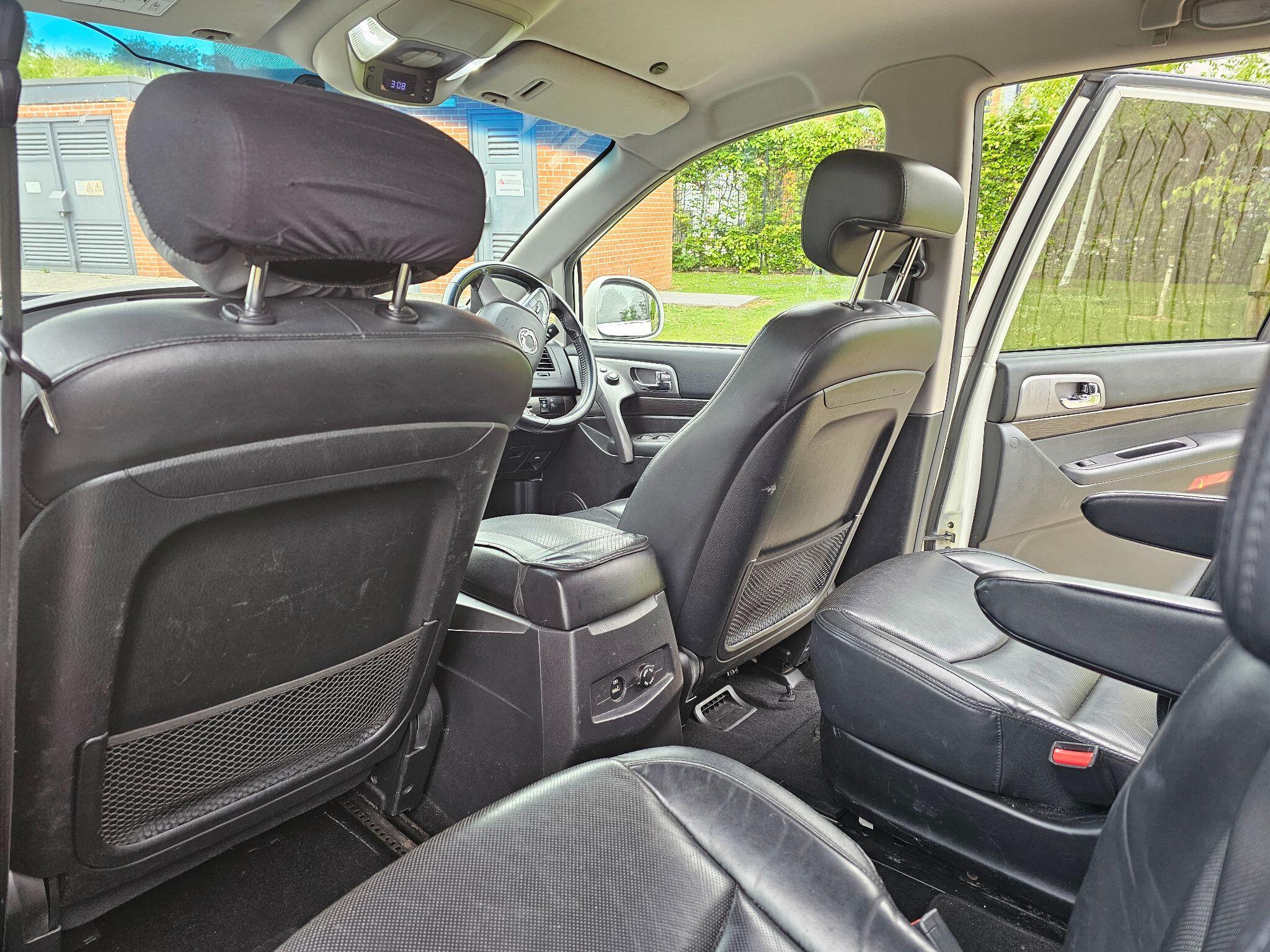 Ssangyong Turismo - Image 15