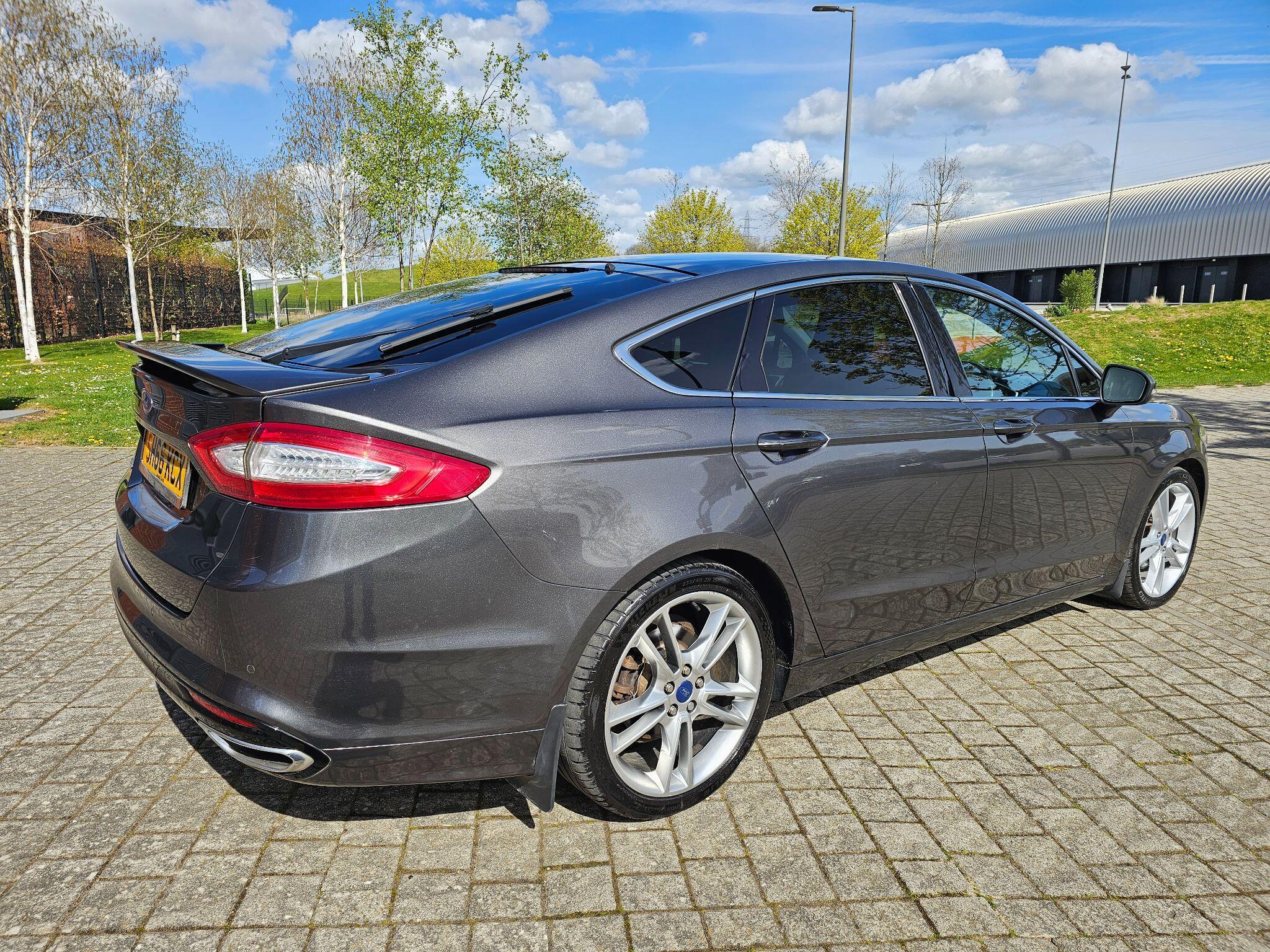 Ford Mondeo - Image 7