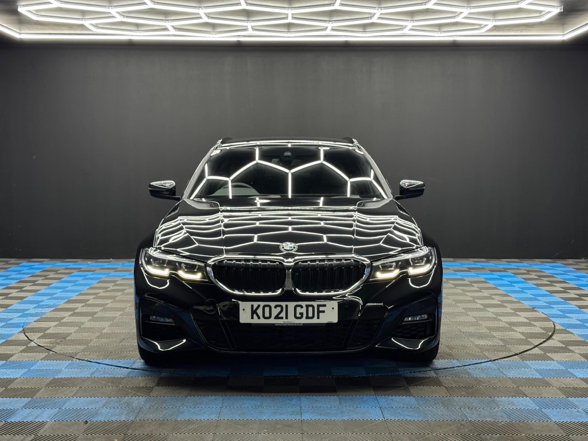 BMW 3 Series - Image 2