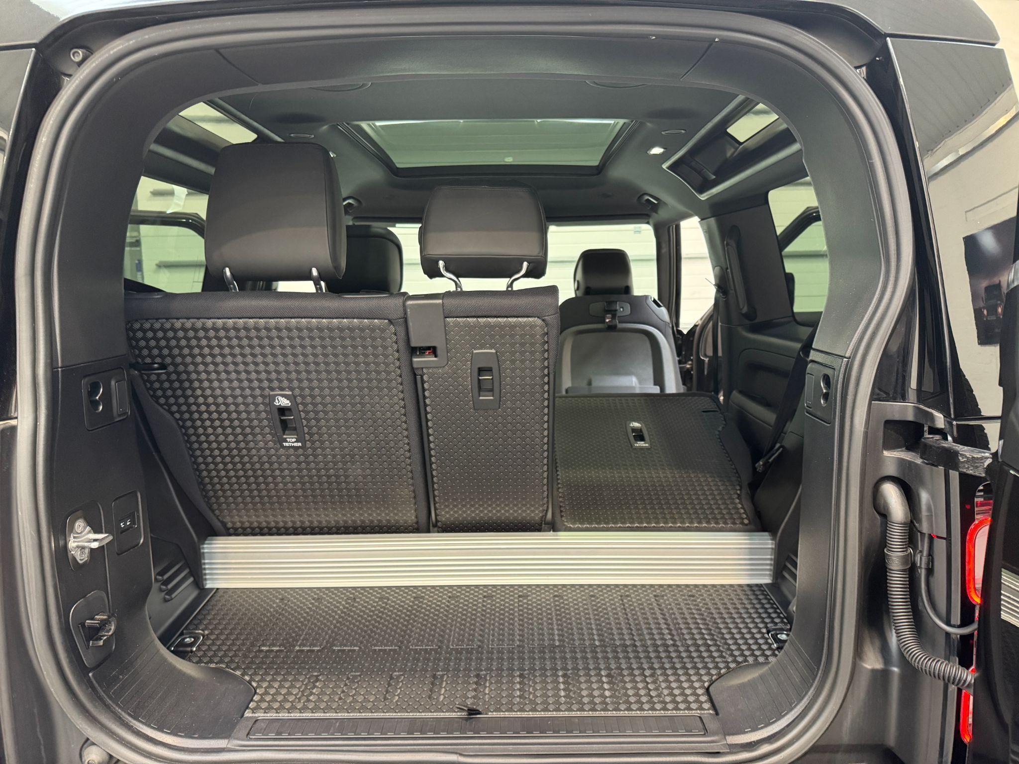 Land Rover Defender 90 - Image 47