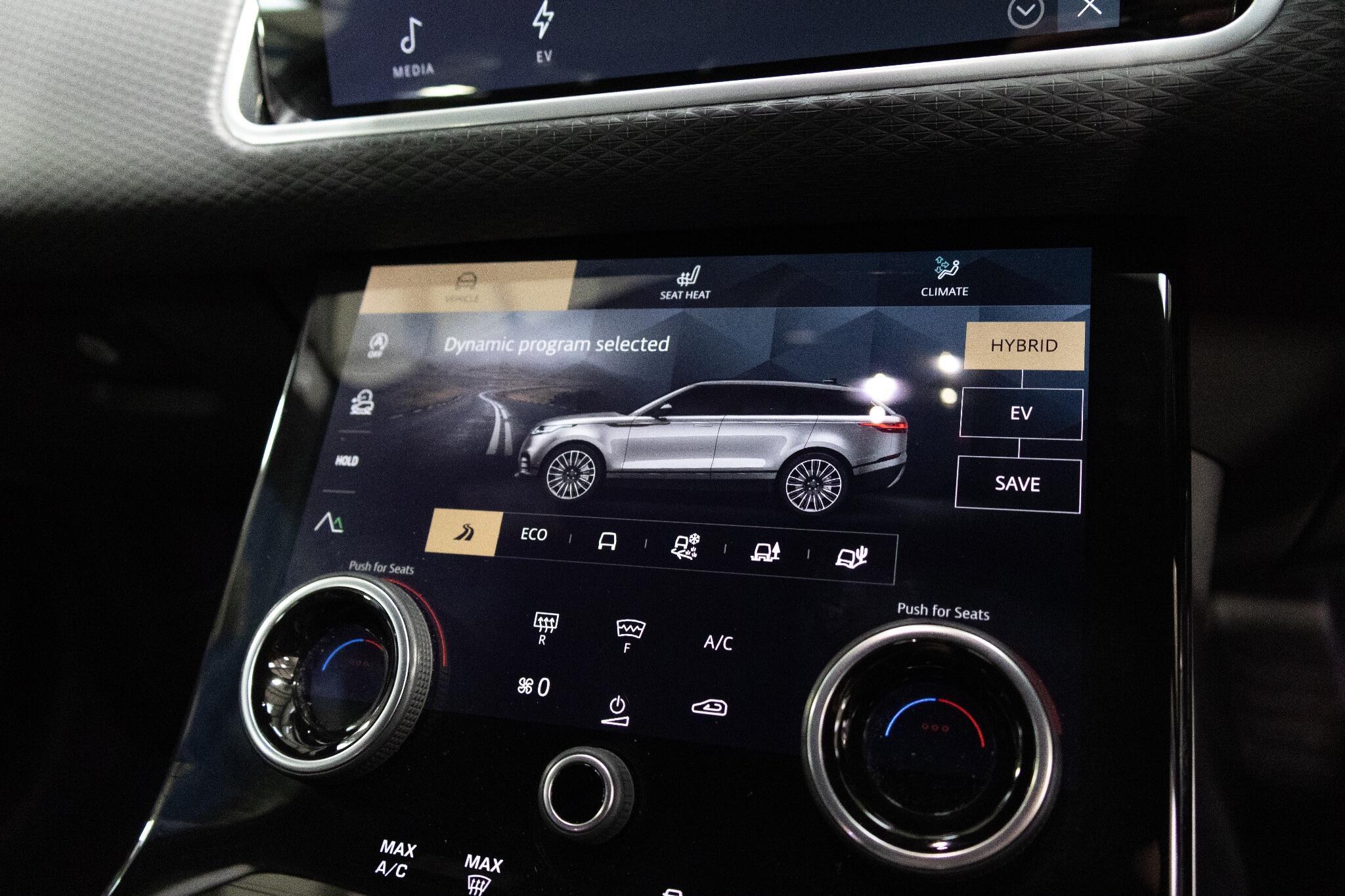 Land Rover Range Rover Velar - Image 26