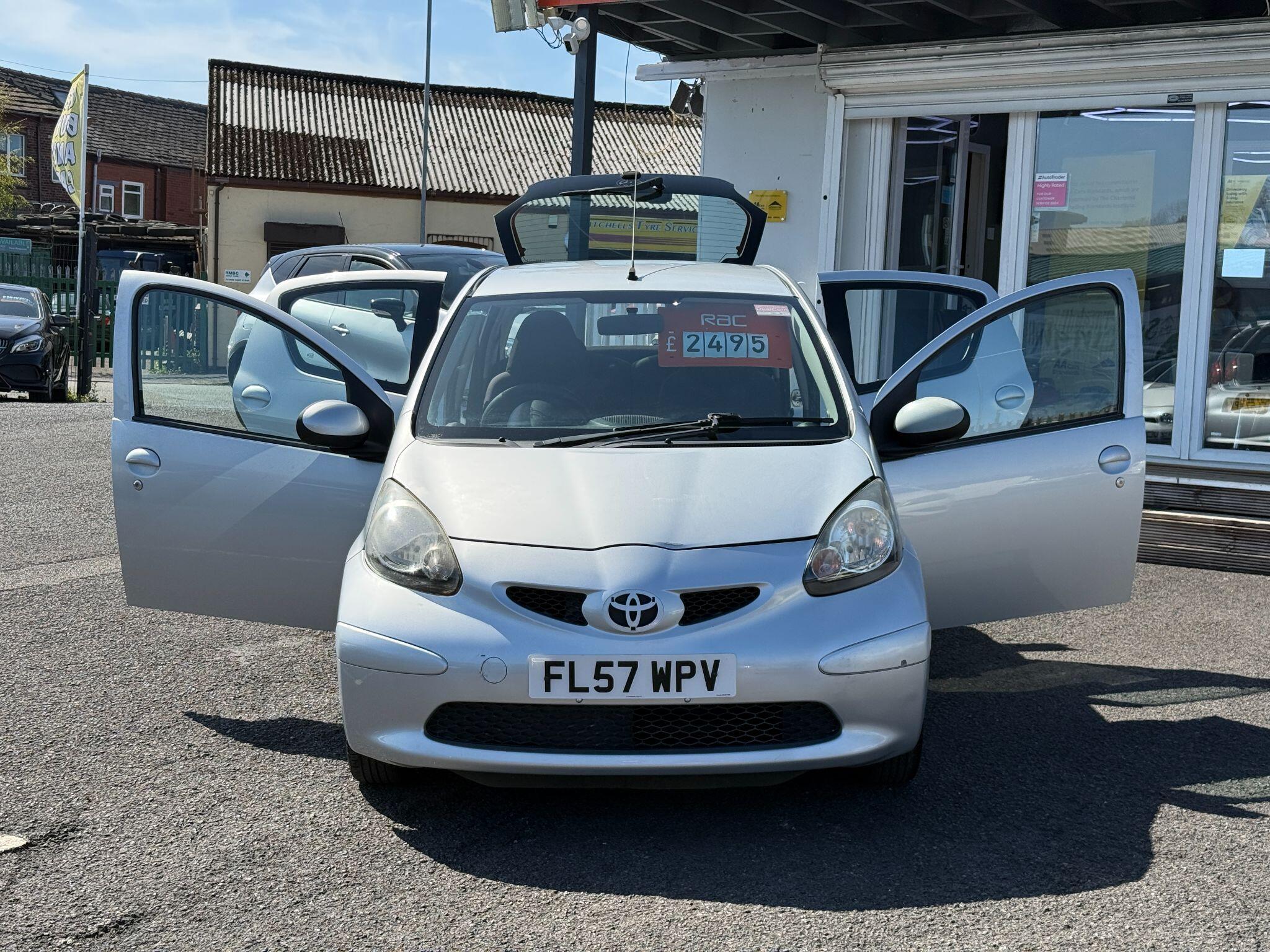 Toyota Aygo - Image 11