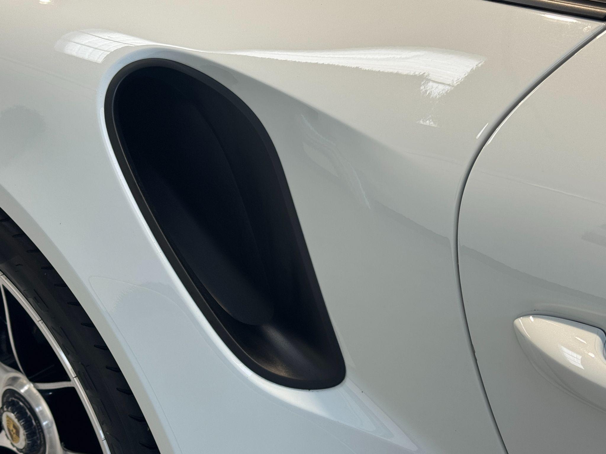 Porsche 911 - Image 58