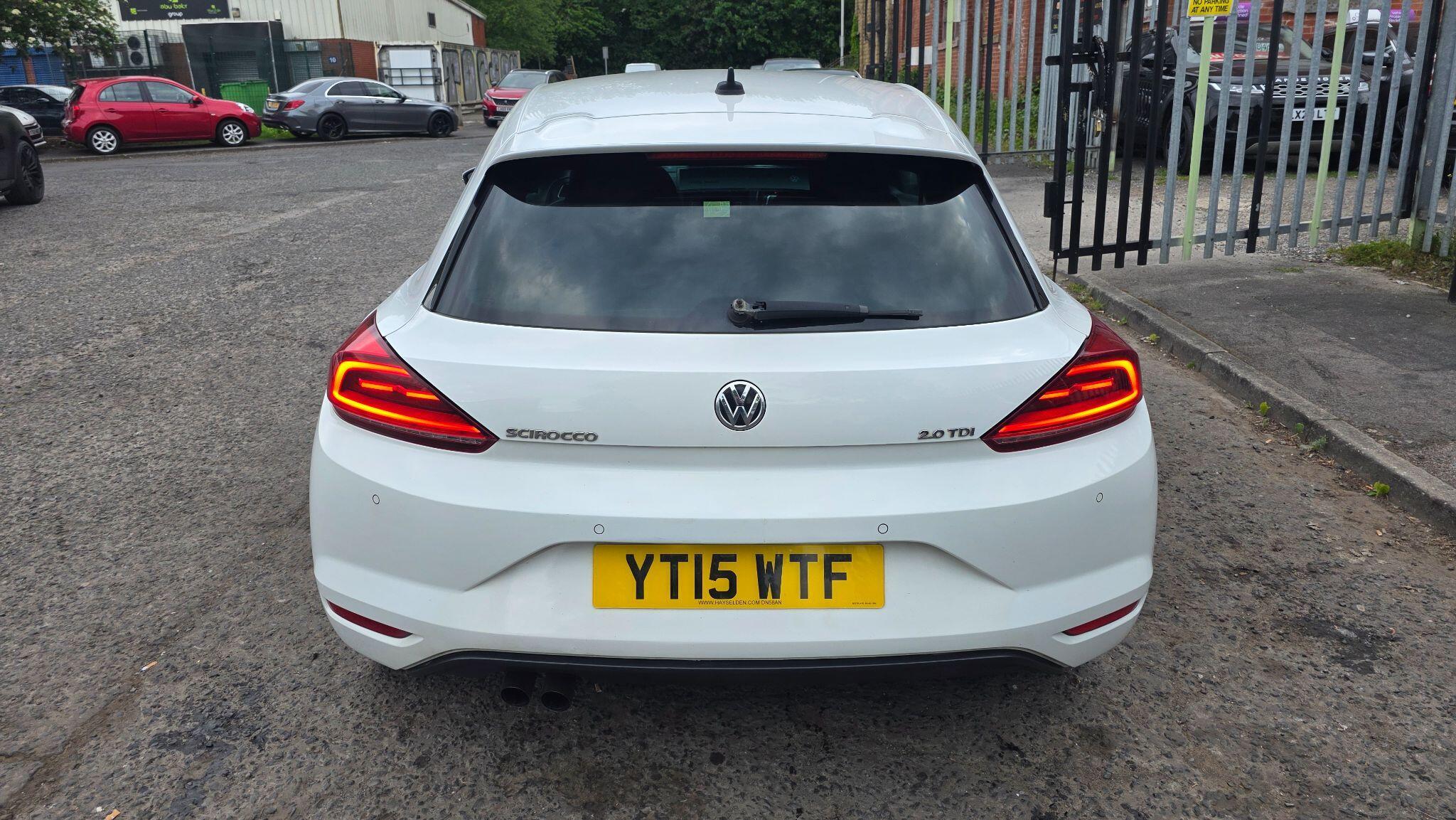 Volkswagen Scirocco - Image 11