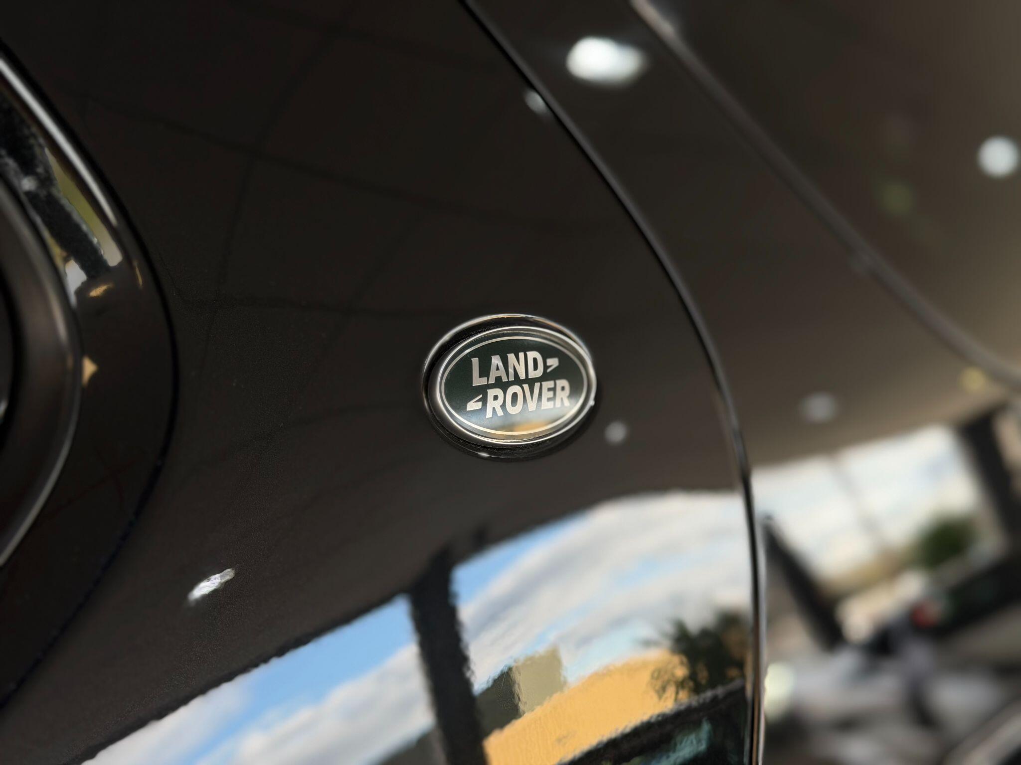 Land Rover Discovery - Image 12