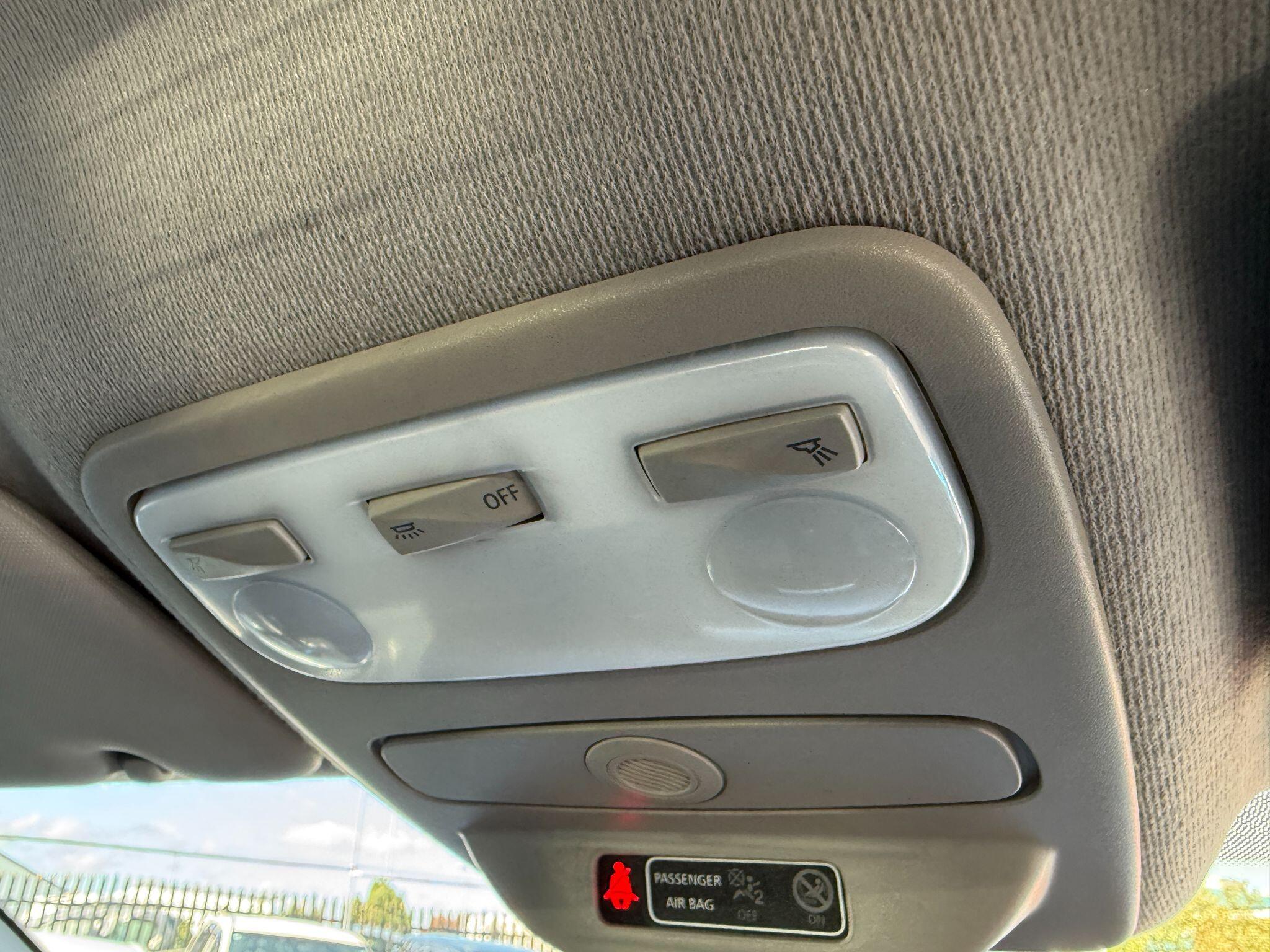 Renault Captur - Image 57