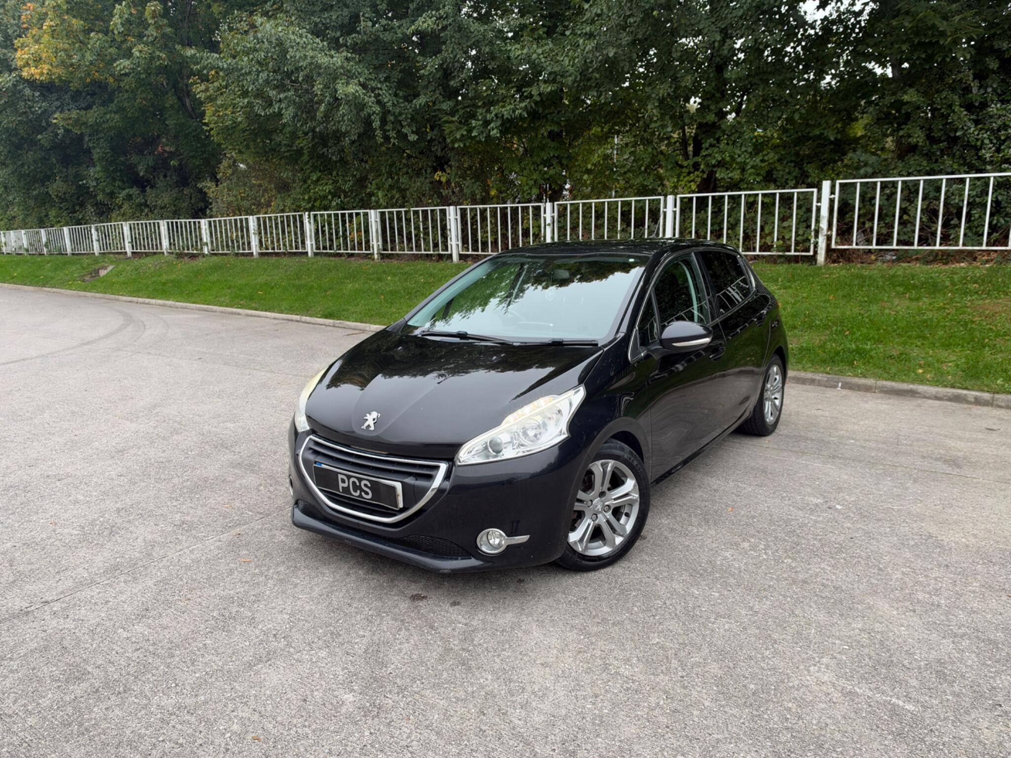 Peugeot 208 - Image 6