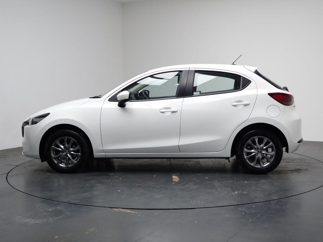 Mazda MAZDA2 - Image 8