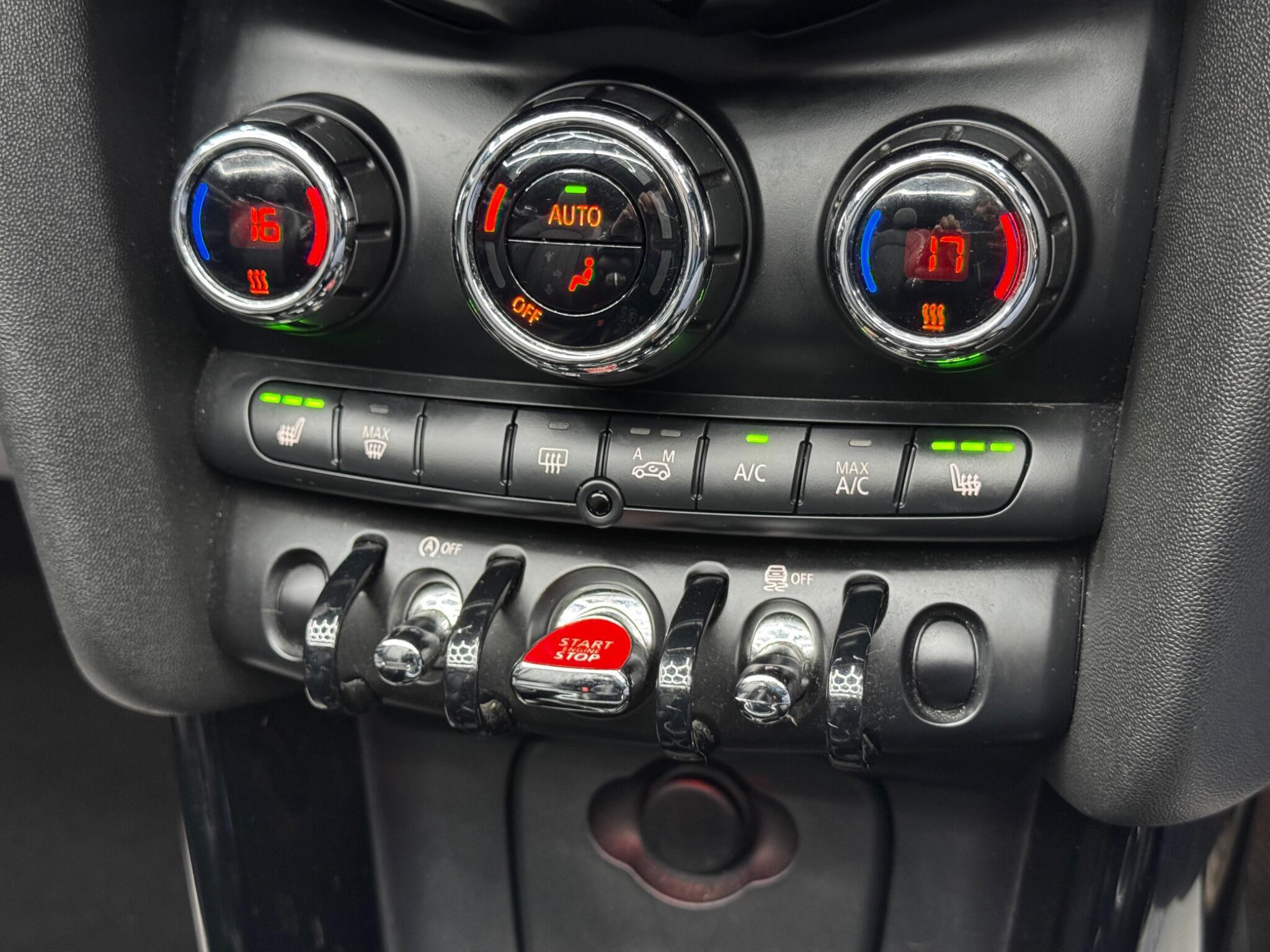 MINI Convertible - Image 26