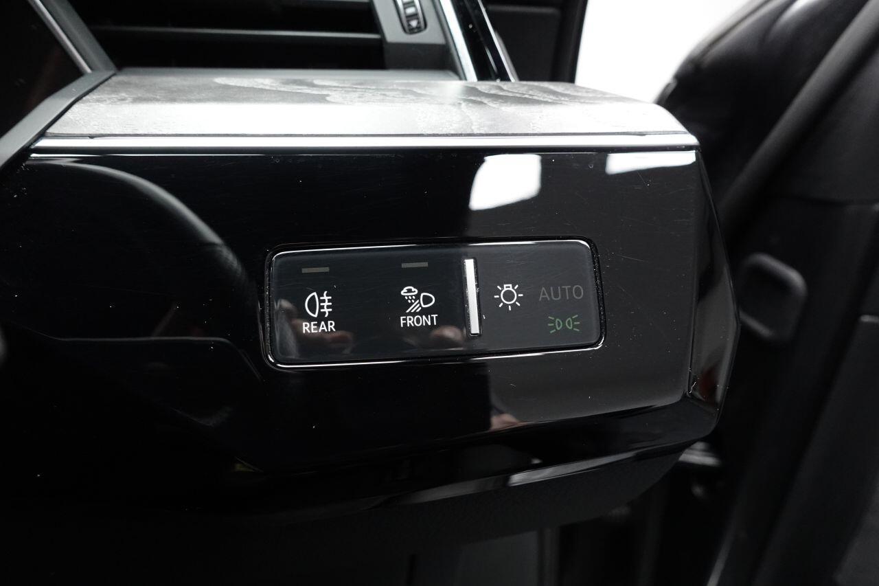 Audi E-Tron - Image 55