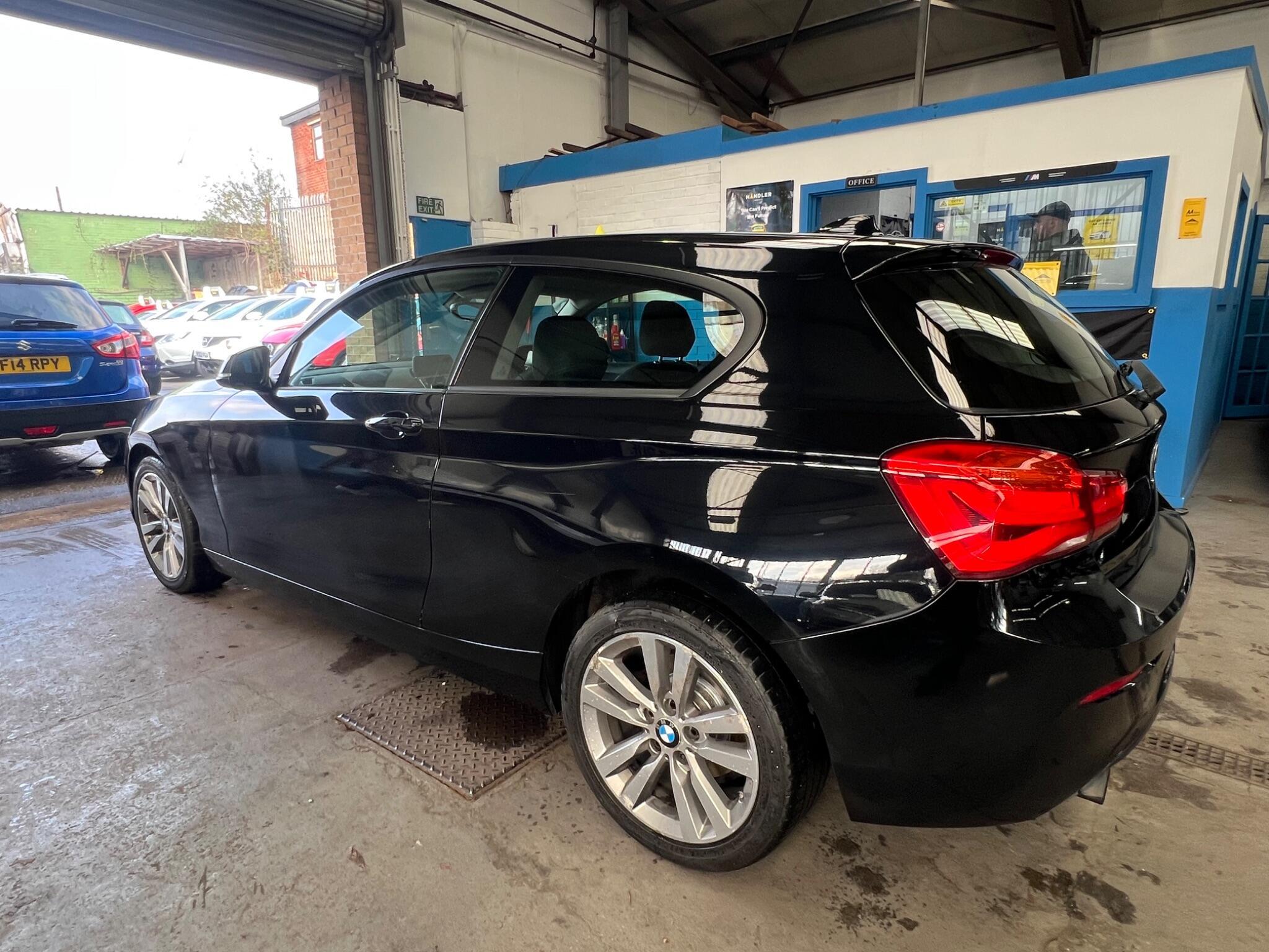 Vauxhall Astra - Image 9