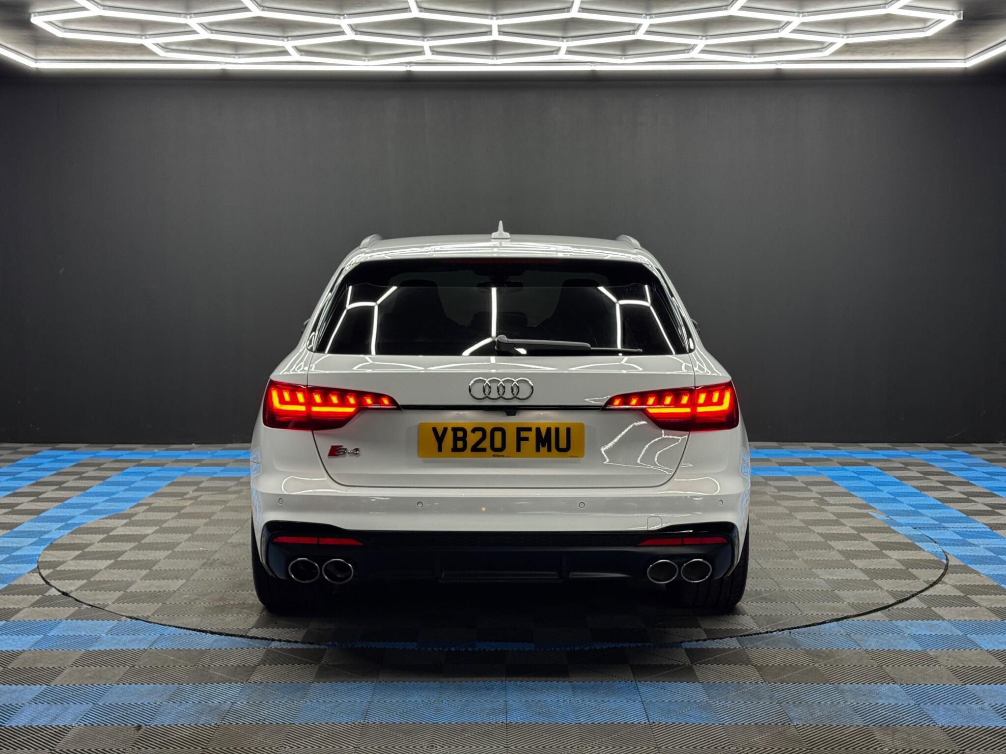 Audi S4 Avant - Image 6