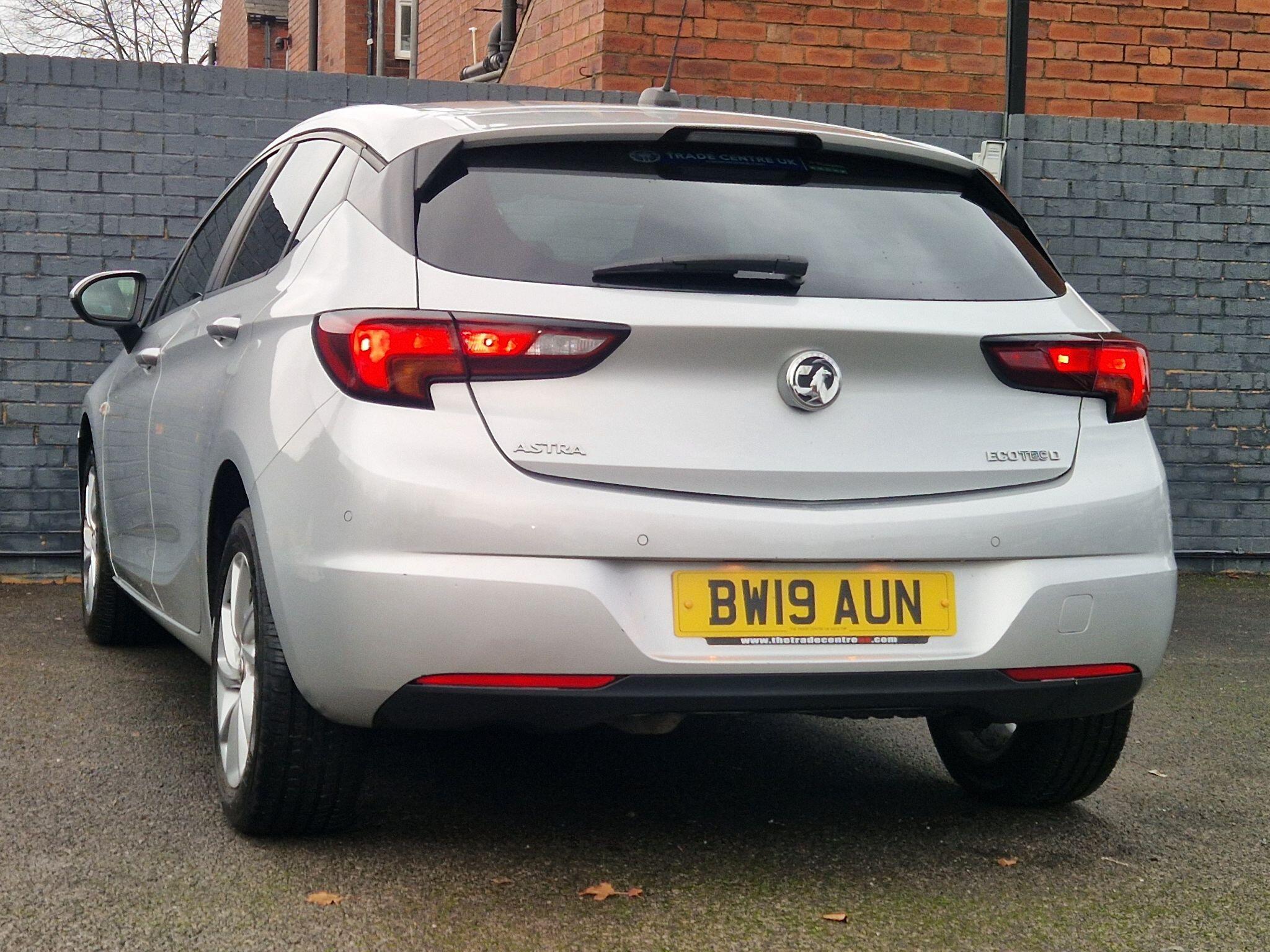 Vauxhall Astra - Image 22