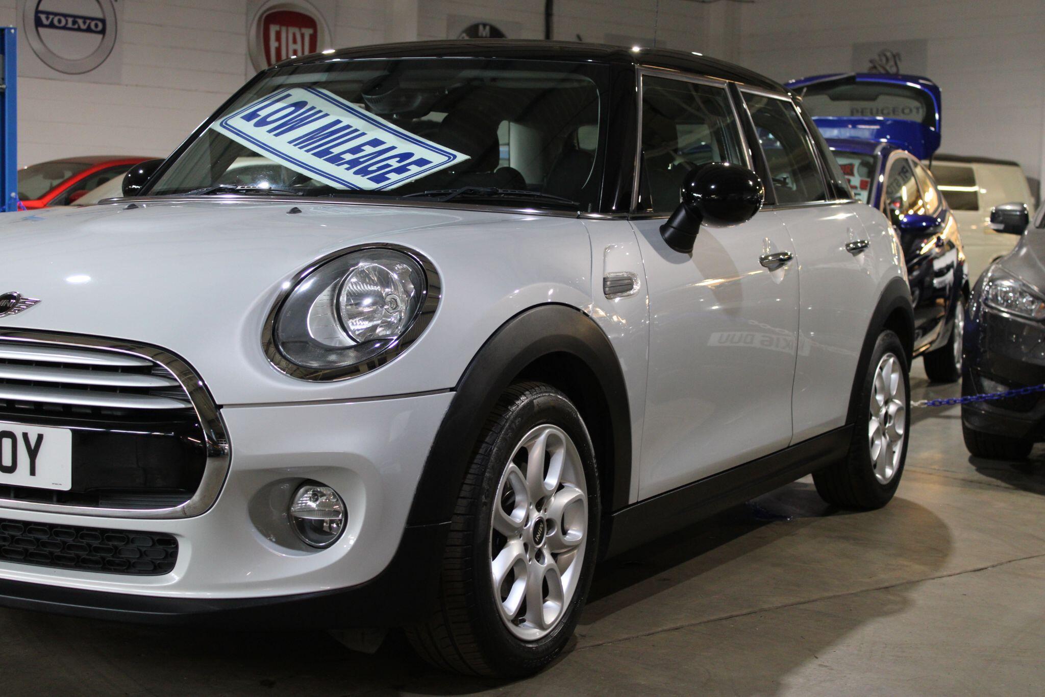 MINI Hatch - Image 5