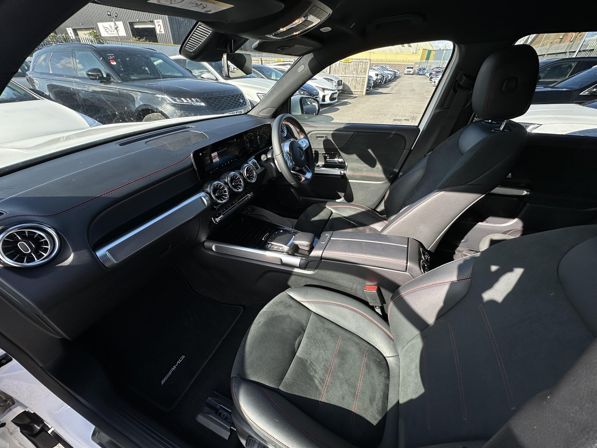 Mercedes Eqb - Image 11