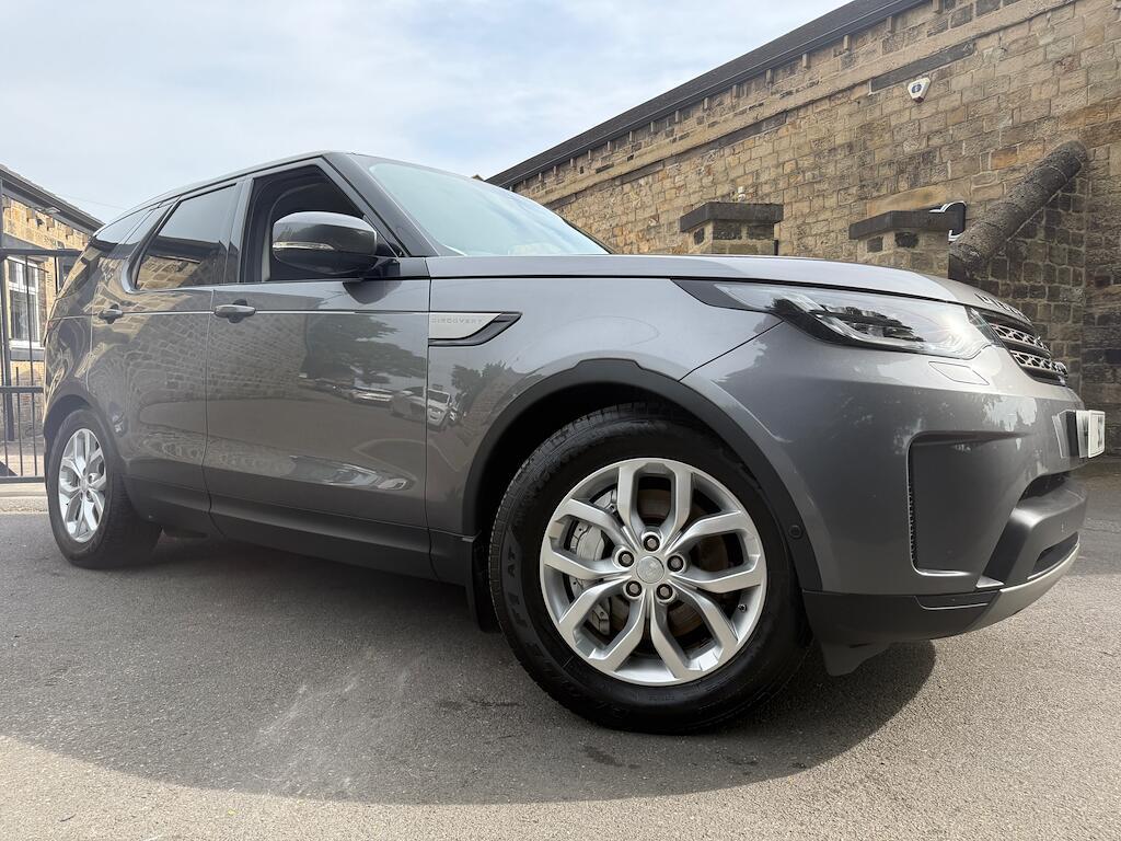 Land Rover Discovery - Image 11