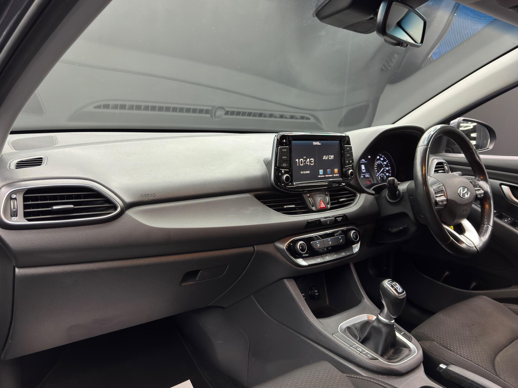 Hyundai i30 - Image 11