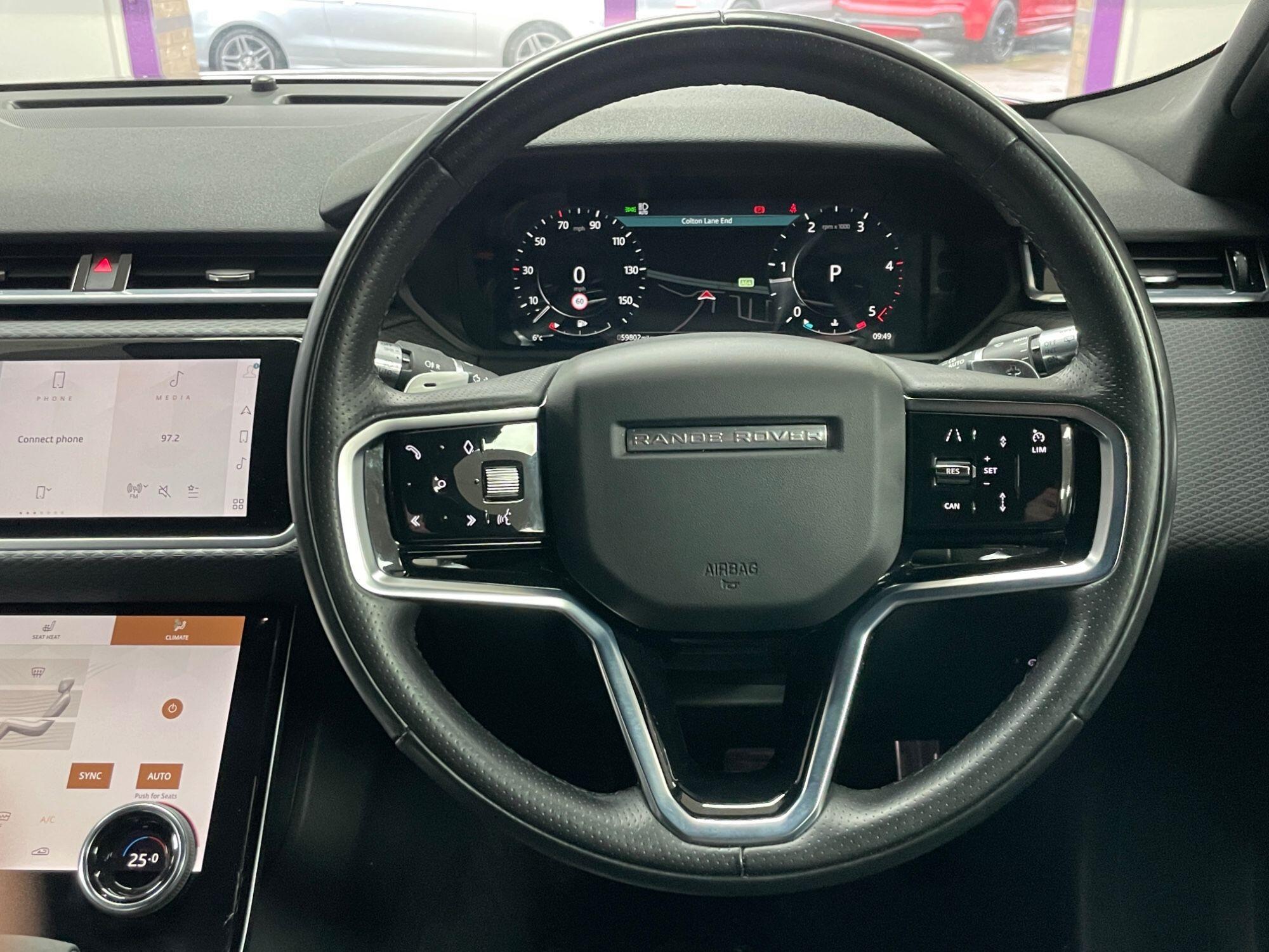 Land Rover Range Rover Velar - Image 36